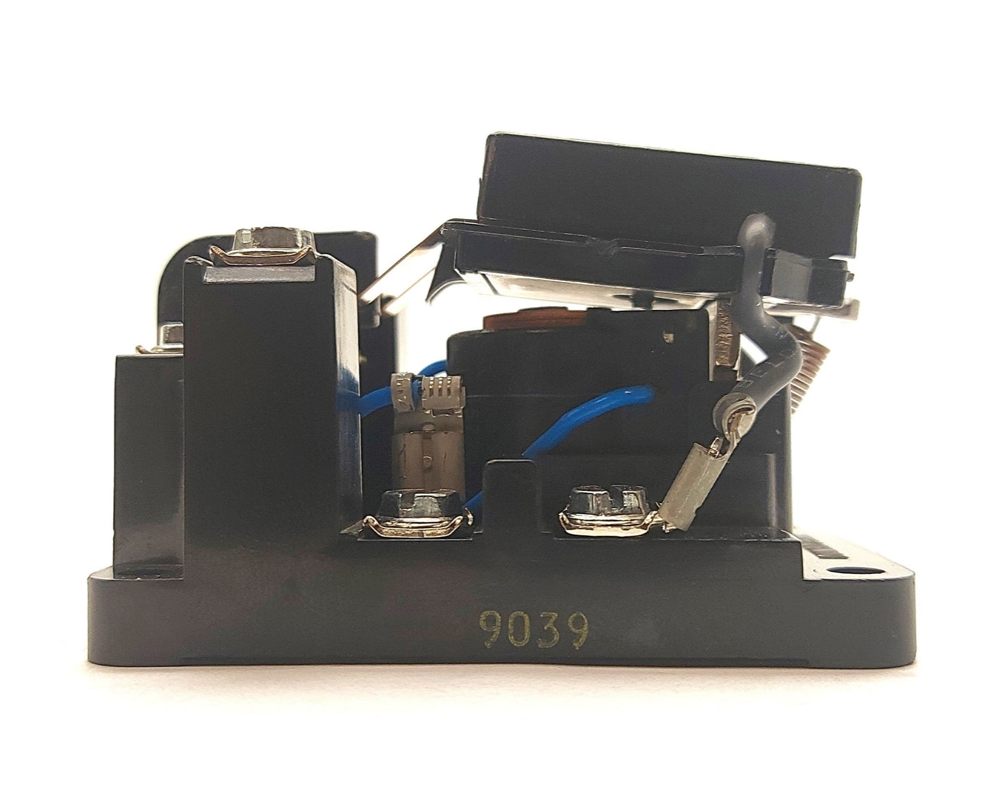 New – Open box Struthers-Dunn 415XBX Relay, DPDT NO/NC 240VAC 10A Contacts, 120VAC Coil