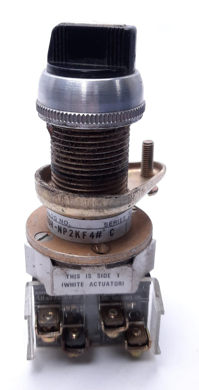 Used Allen-Bradley 800H-NP2KF4# Series C Selector Switch With 800T-XA Contact Blocks