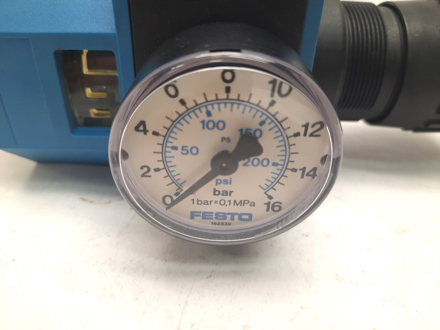 Used Festo LFR-1/2-S-B-NPT Filter Regulator, Fittings: 1/2" Max Inlet: 200PSI