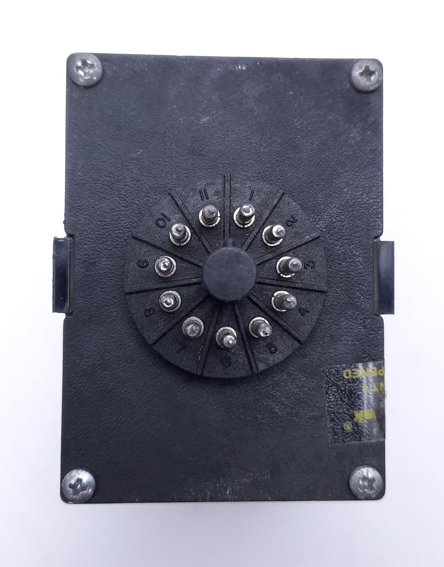 Used Action Instruments ActionPak Model 1000-6014 Relay, 11-Pin, 120VAC Power