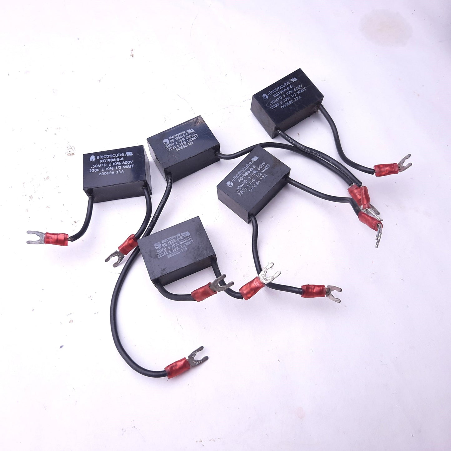 Used Lot of 5 Electrocube RG1986-8-6 Resistor-Capacitors 0.5 MFD, 220 OHM 1/2W 600VDC