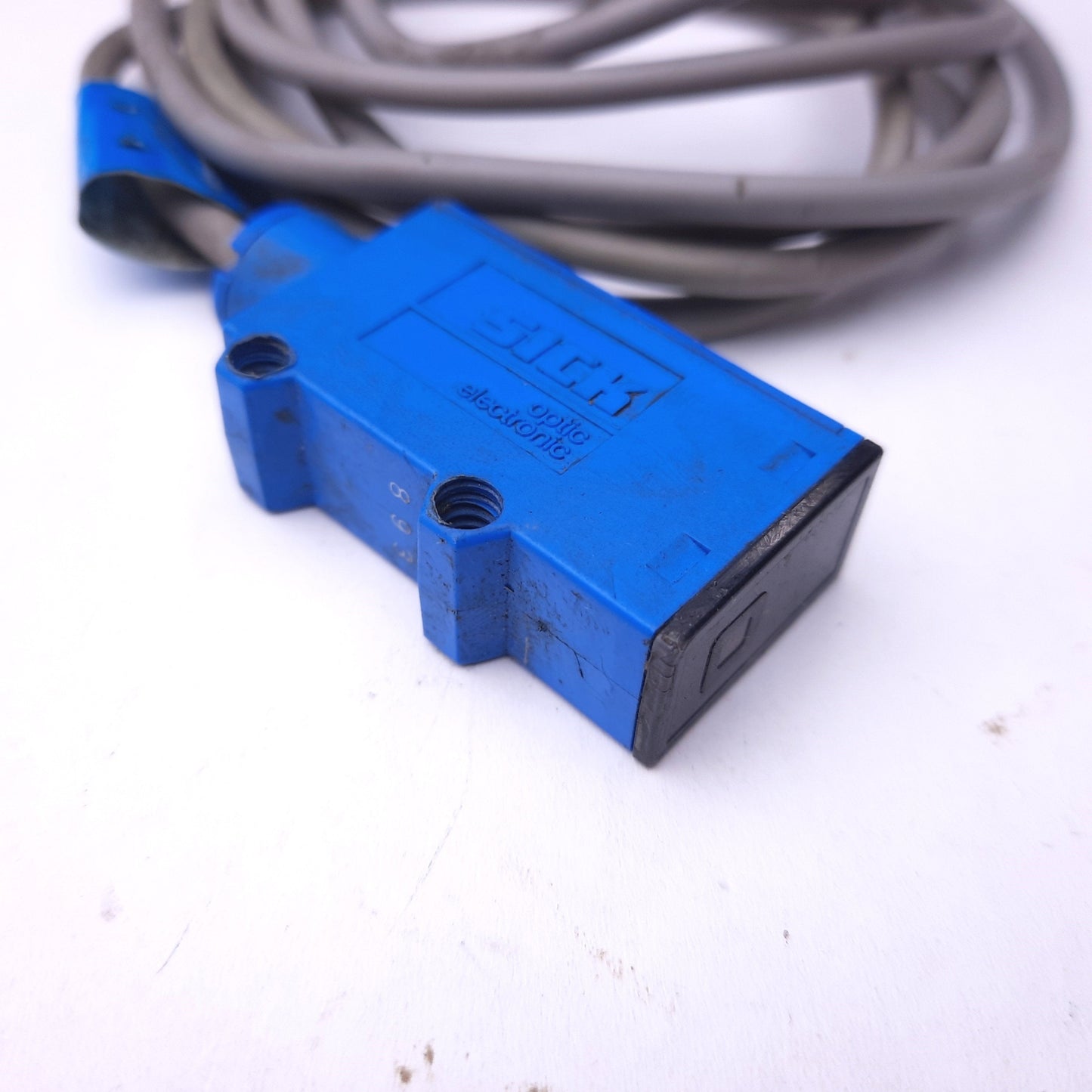 Used Sick WS6-D132 Photoelectric Beam Sensor, Voltage: 12-24VDC, Cable Length: 6'