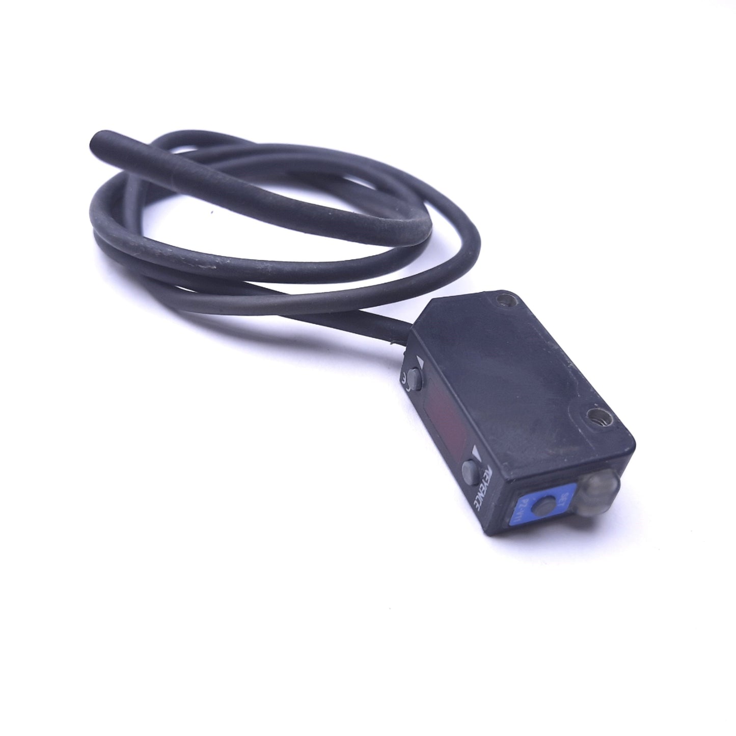 Used Keyence PZ-V11 Photoelectric Sensor, Range: 5-100mm, 12-24VDC, 3 Digit LED