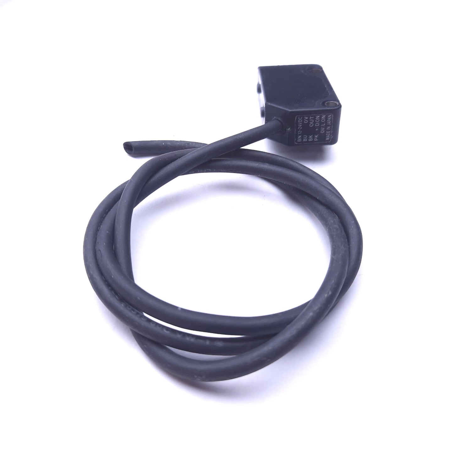 Used Keyence PZ-V11 Photoelectric Sensor, Range: 5-100mm, 12-24VDC, 3 Digit LED