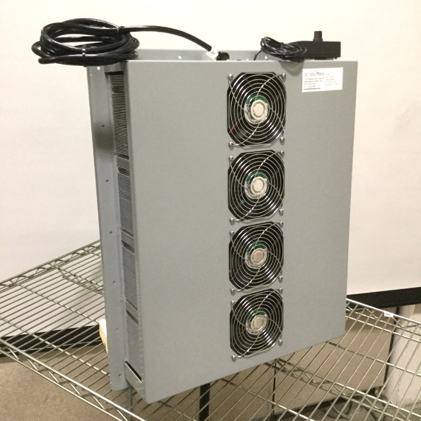 Used EIC AAC-161B-4XT Enclosure Cooling 3500BTU Thermoelectric Air Conditioner 240VAC
