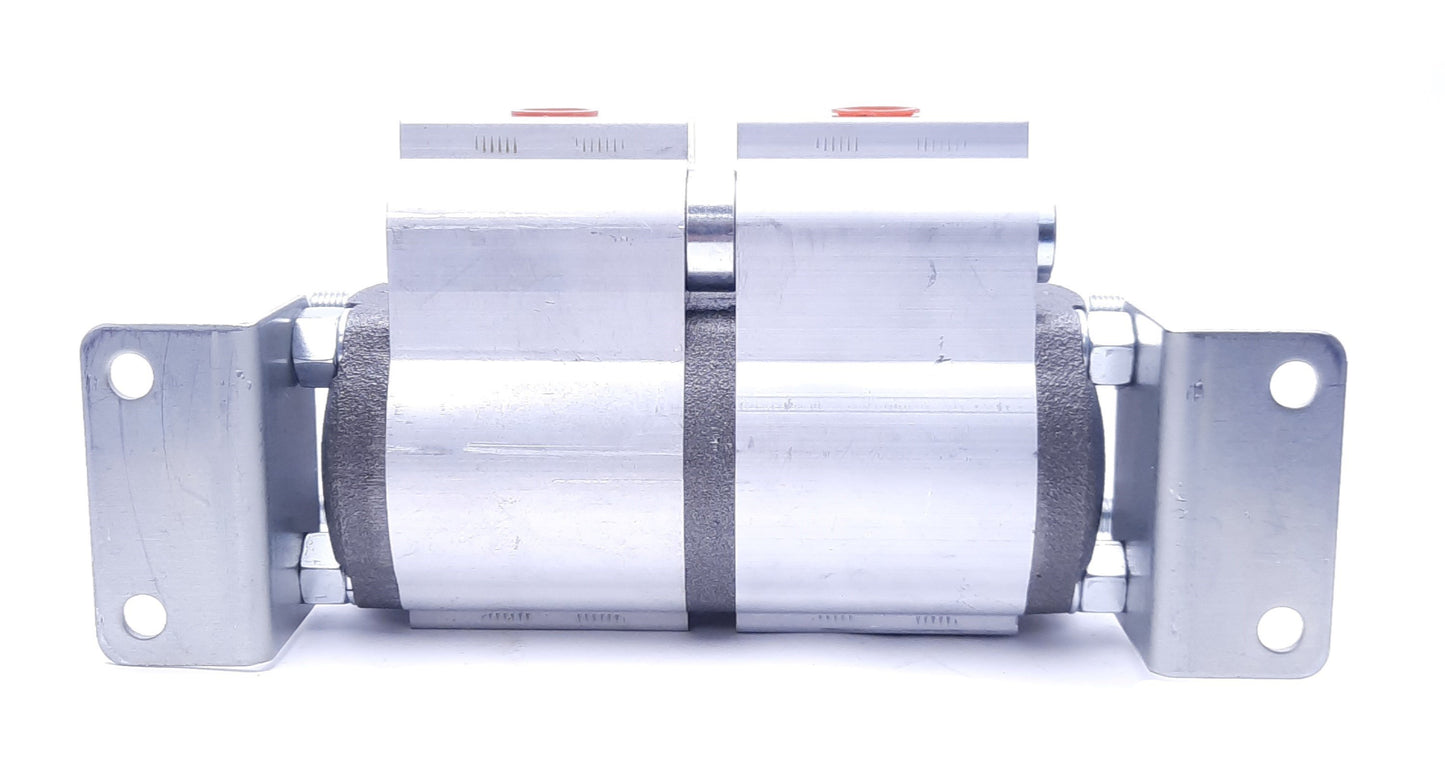 New Jahns Hydraulik MTO-2-14-AVR180 Flow Divider, 2 Section Divider, 14 cm³/rev