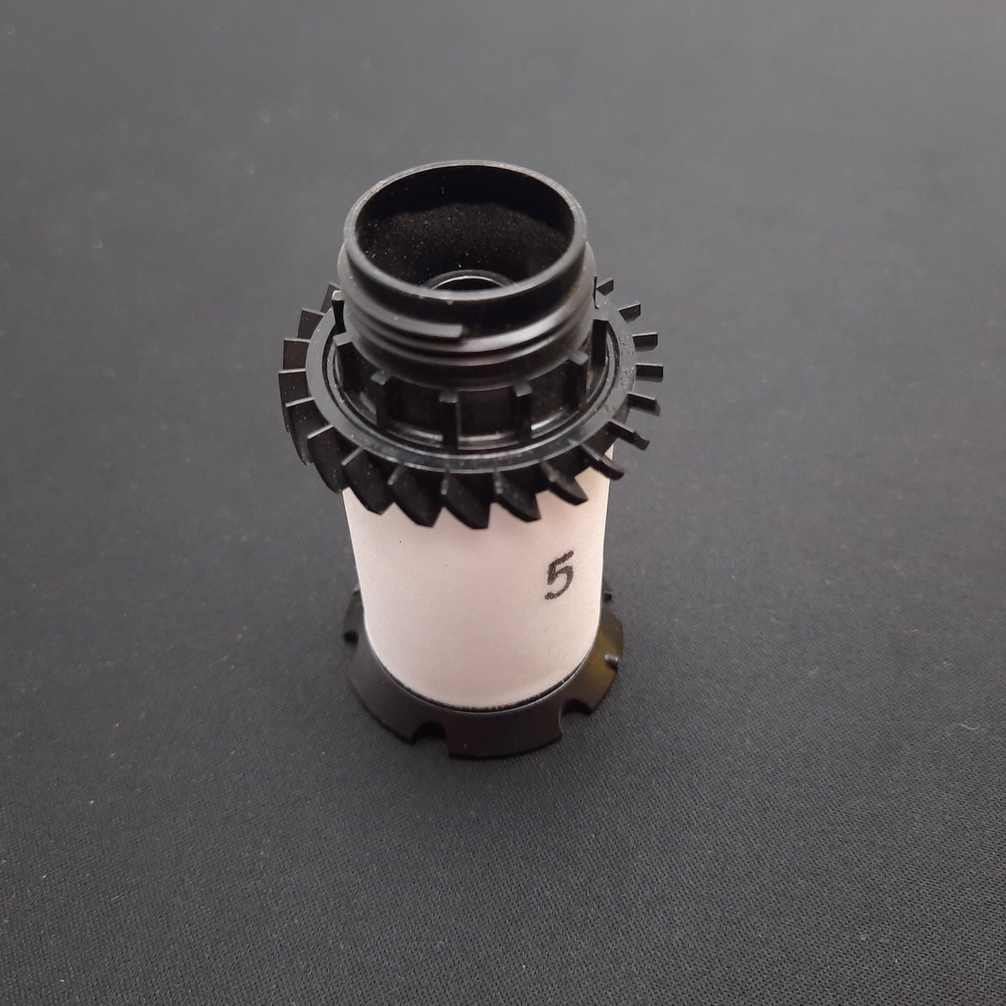 New – Open box Lot of 2 Wilkerson FRP-96-641 Filter Element / Retainer Kit, W/ 2x Spare Element