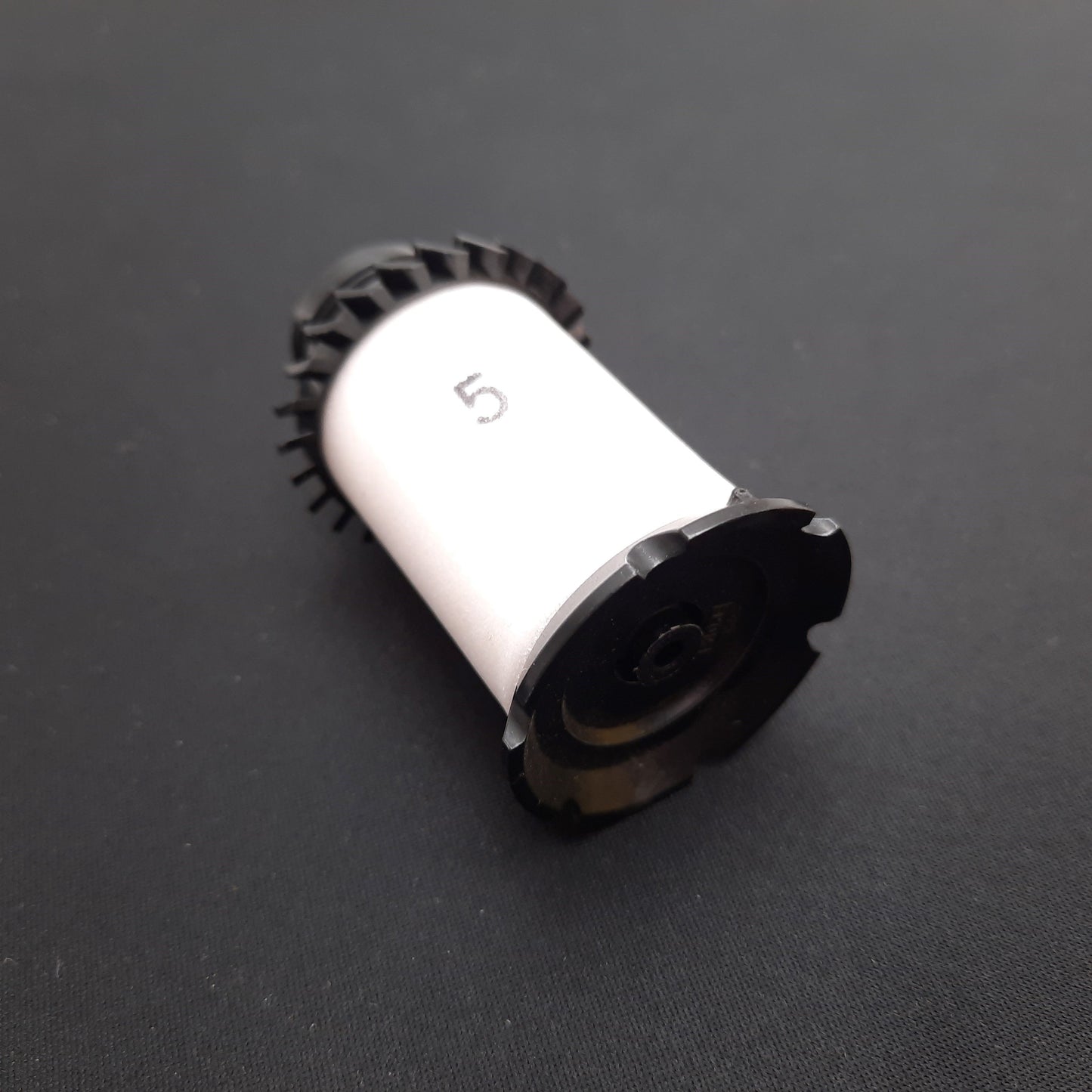 New – Open box Lot of 2 Wilkerson FRP-96-641 Filter Element / Retainer Kit, W/ 2x Spare Element