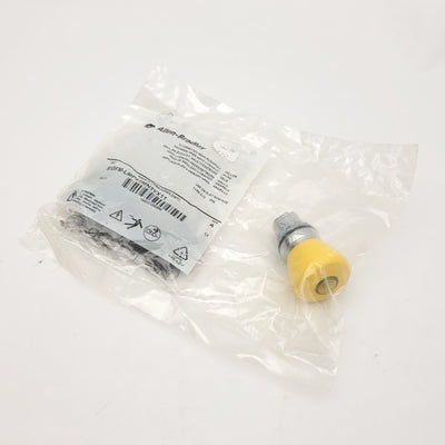 New Allen Bradley 800FM-LMP45MN3YX11 Illuminated Push/Pull Button, Yellow, 40mm