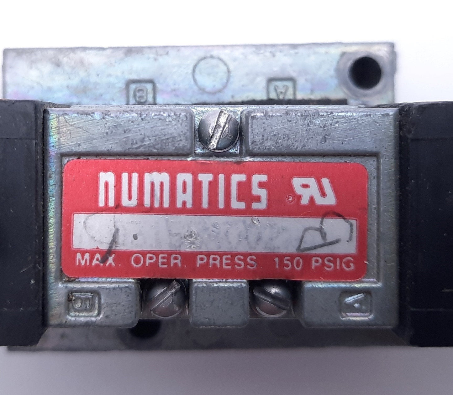Used Numatics 031SS4002 Solenoid Valve Assembly With (2) 237-572B Solenoid Coils 120V