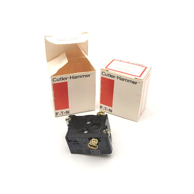 New – Open box Lot of 2 Cutler-Hammer 10250T51 Contact Blocks NC, 10A @ 660VAC, 6A, Size: 30mm