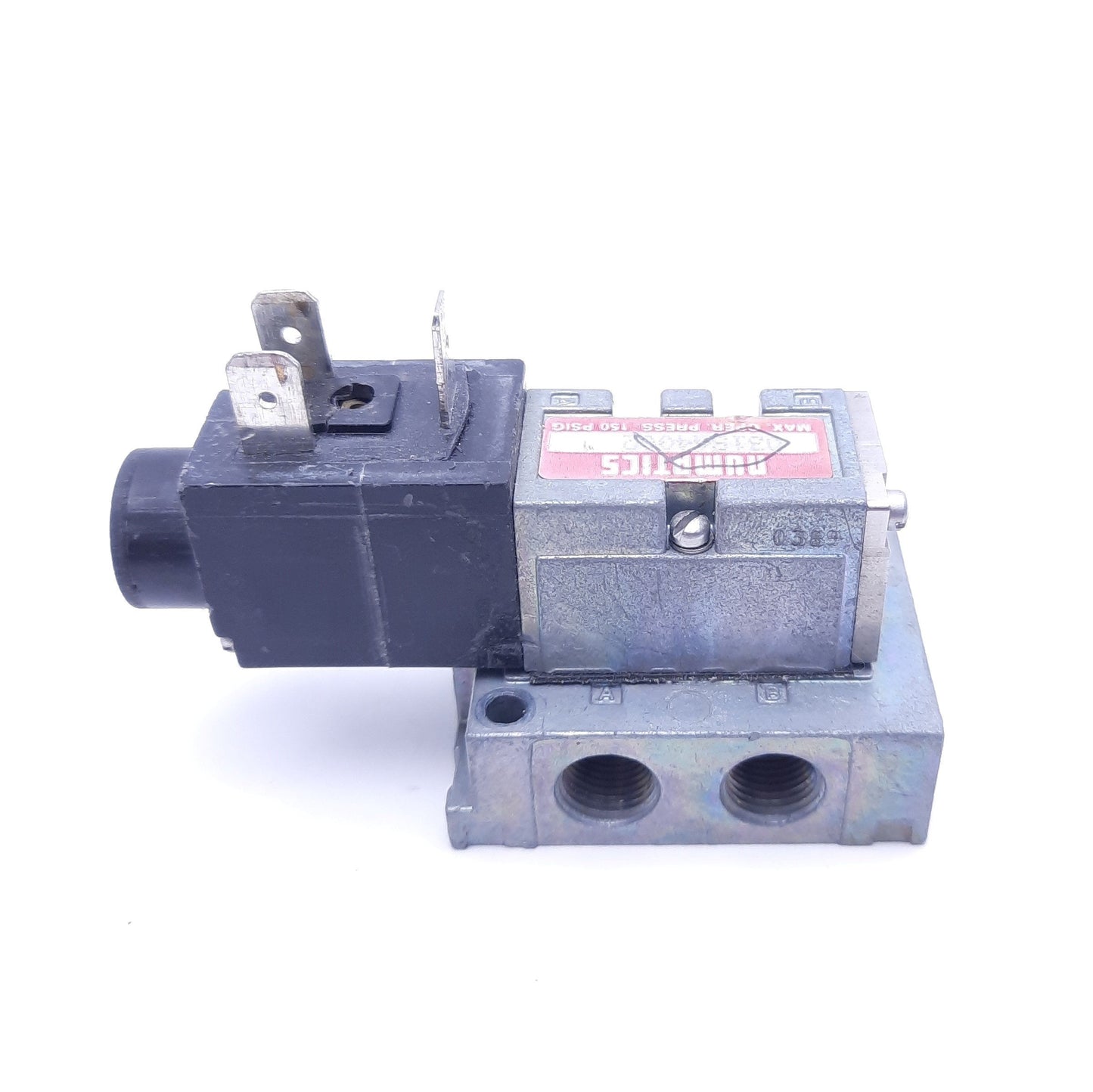 Used Numatics 031SA4002 Solenoid Valve Assembly With (1) 237-572B Solenoid 120 VAC