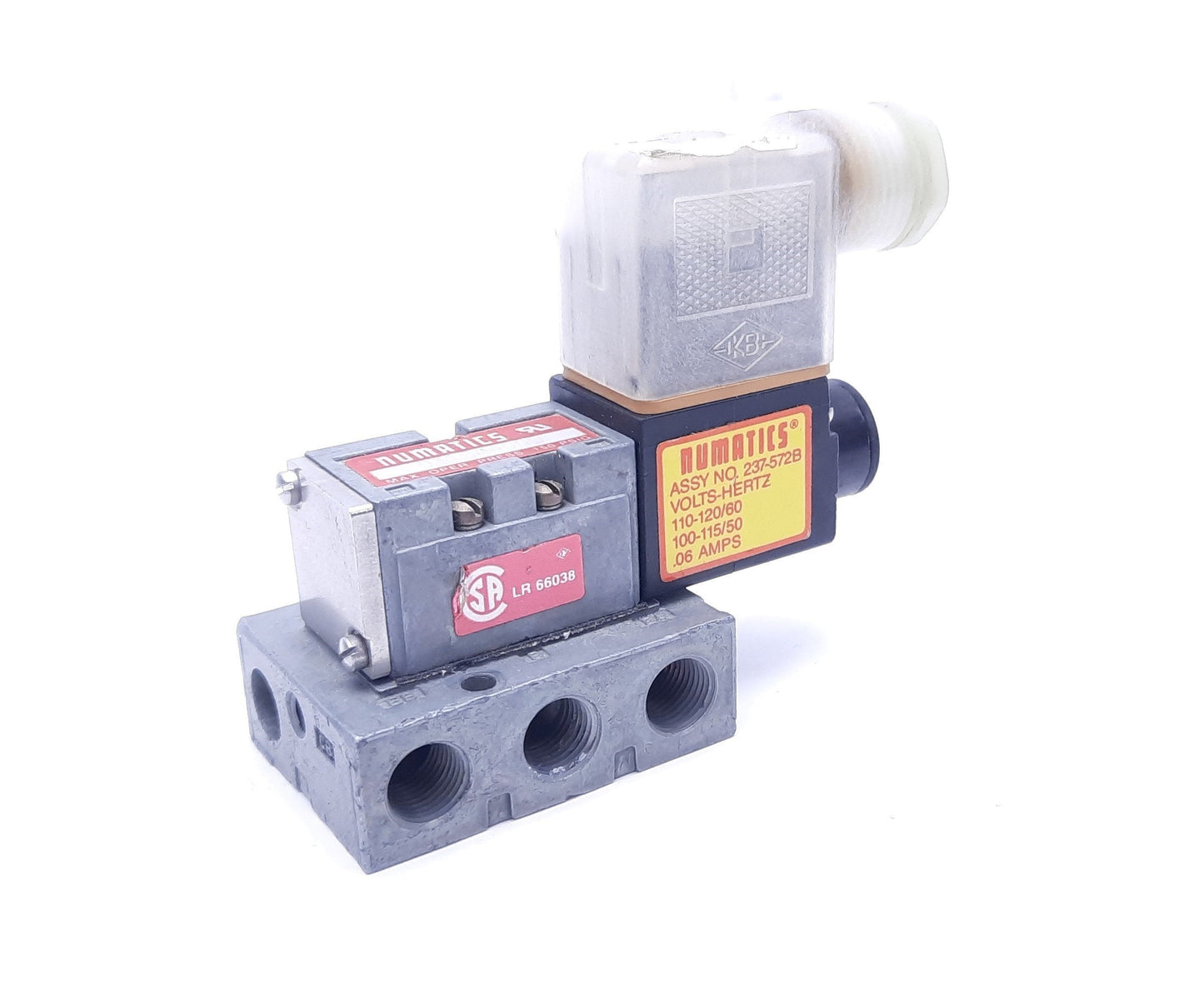 Used Numatics 031SA4000 Solenoid Valve With 237-572B Solenoid, 5 Port, 1/8" NPT