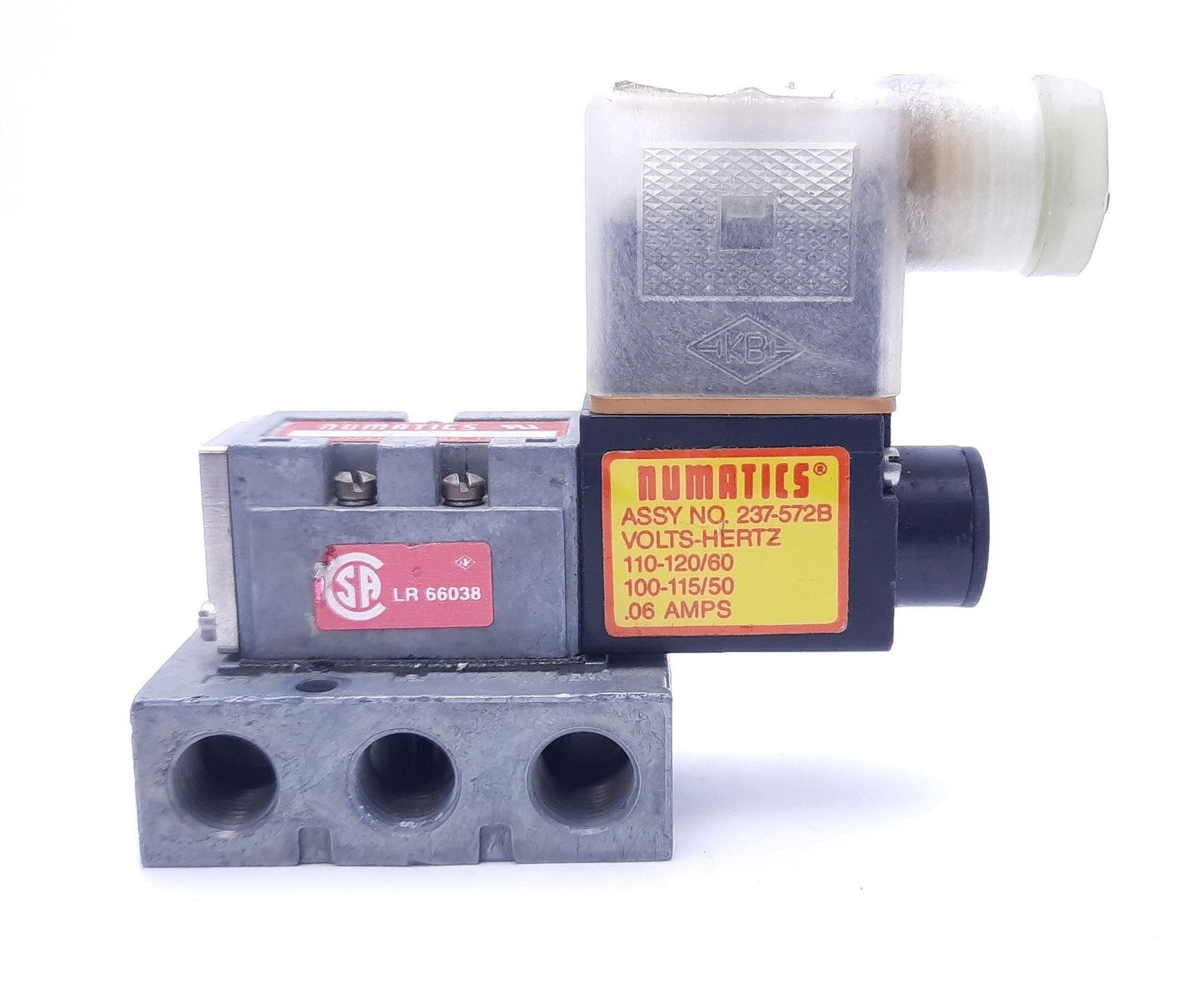 Used Numatics 031SA4000 Solenoid Valve With 237-572B Solenoid, 5 Port, 1/8" NPT