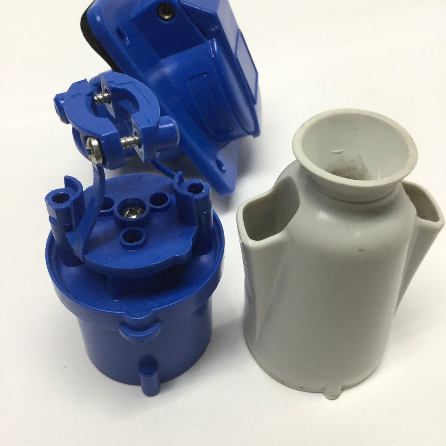 Used GEWISS GW62205 & GW60004 Plug and Socket, 3-Pin 2P+E (Ground), 250VAC 16A, Blue