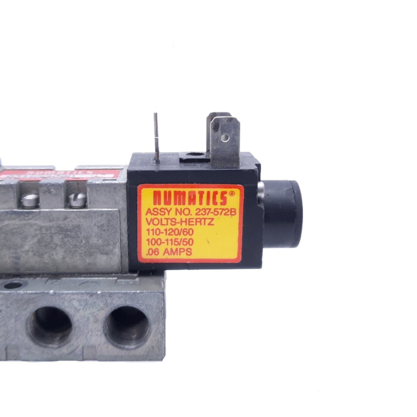 Used Numatics 031SS4000 Solenoid Valve 150 PSIG With 237-572B And 237-261B Solenoids