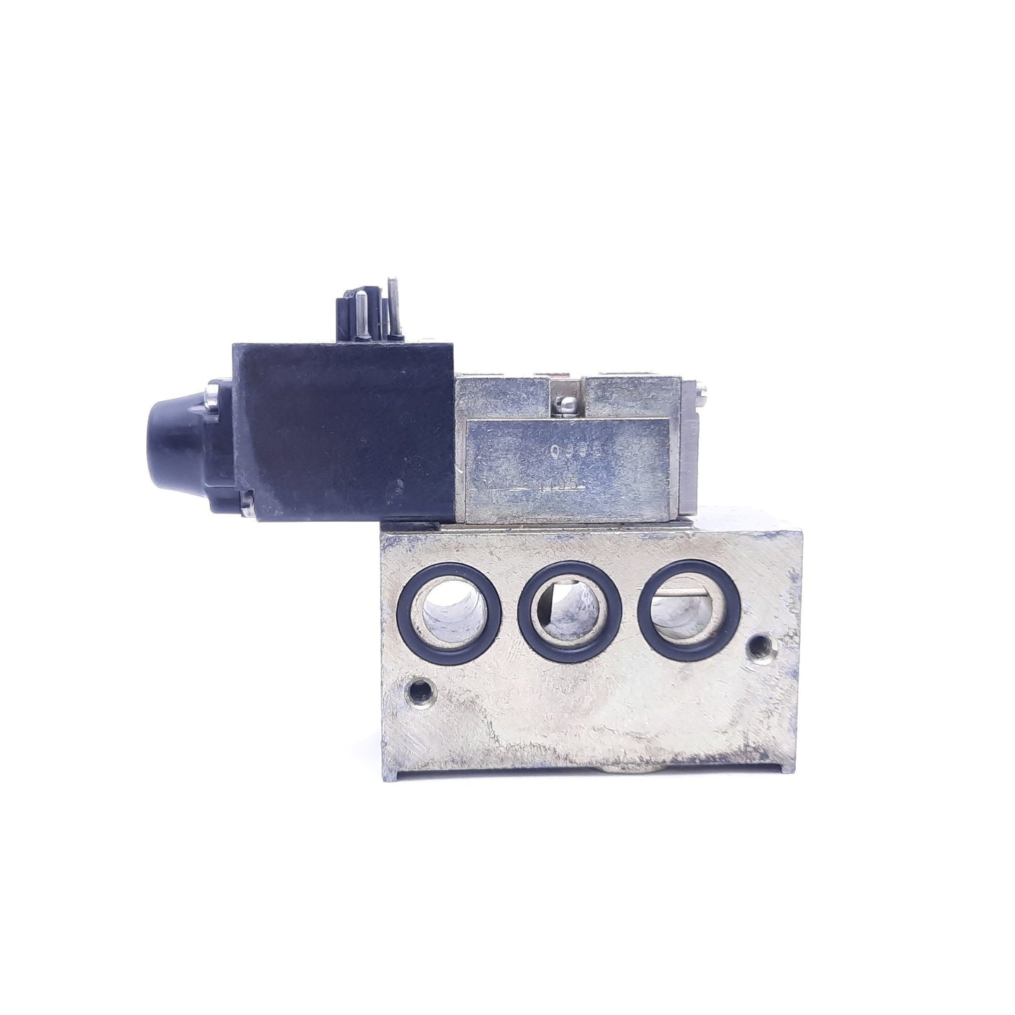 Used Numatics 031SA415E 150 PSIG Solenoid Valve & Base With 236-115B Solenoid, 24 VDC