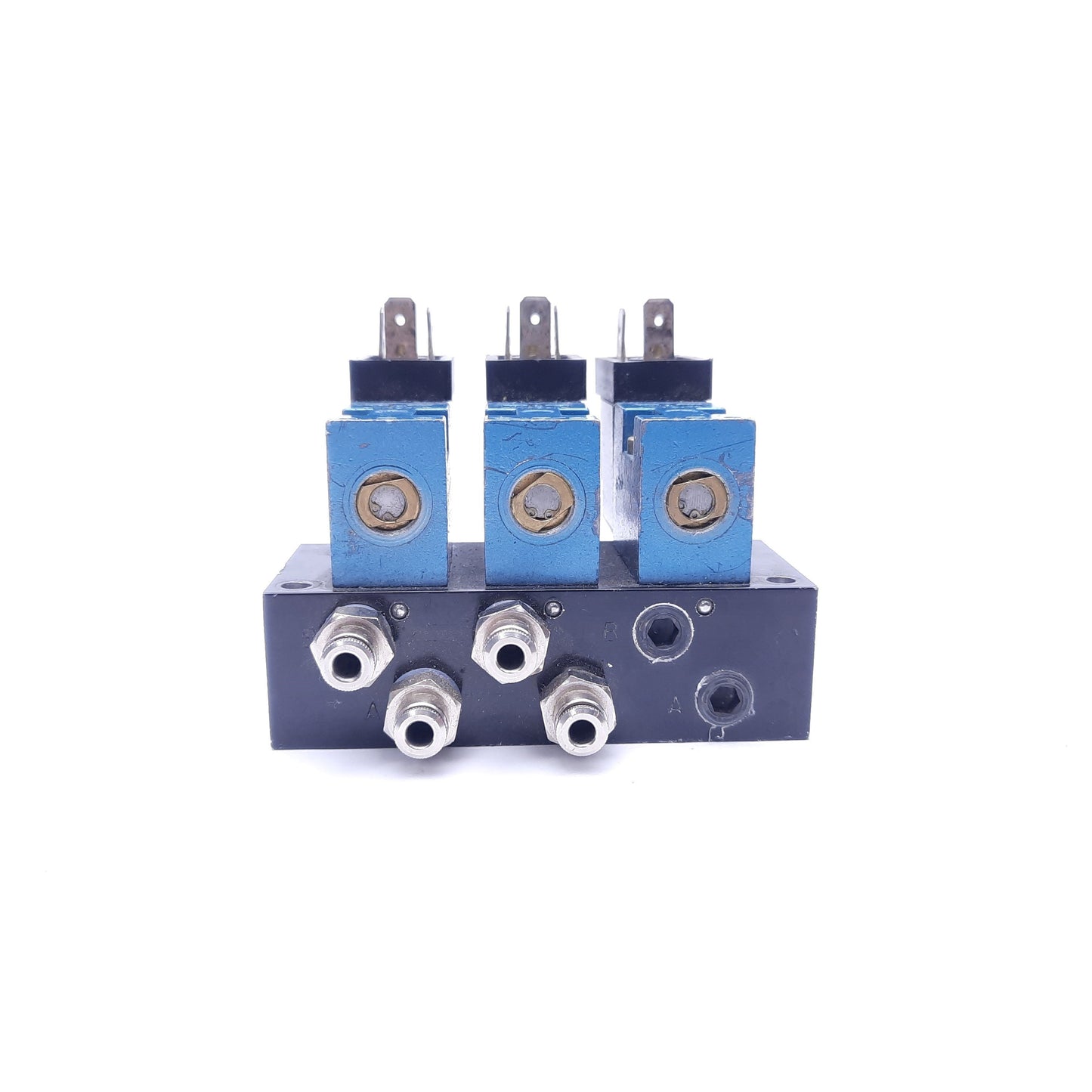 Used Bank of 3 MAC 45A-L00-DDAJ-1JM Solenoid Valves With Manifold, 24 VDC, 120 PSI