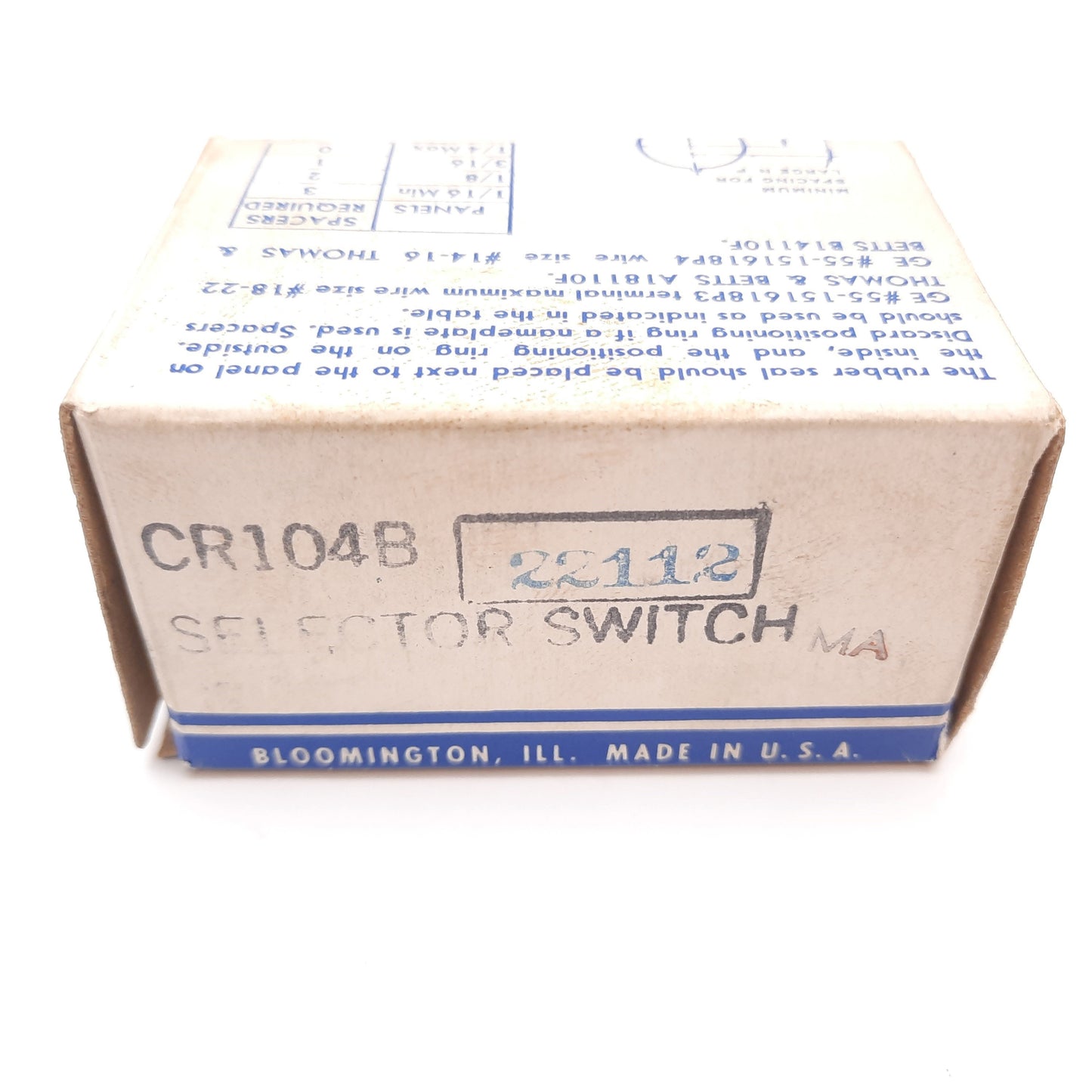 New – Open box General Electric CR104B Selector Switch, 3-Position Momentary, 150V Max