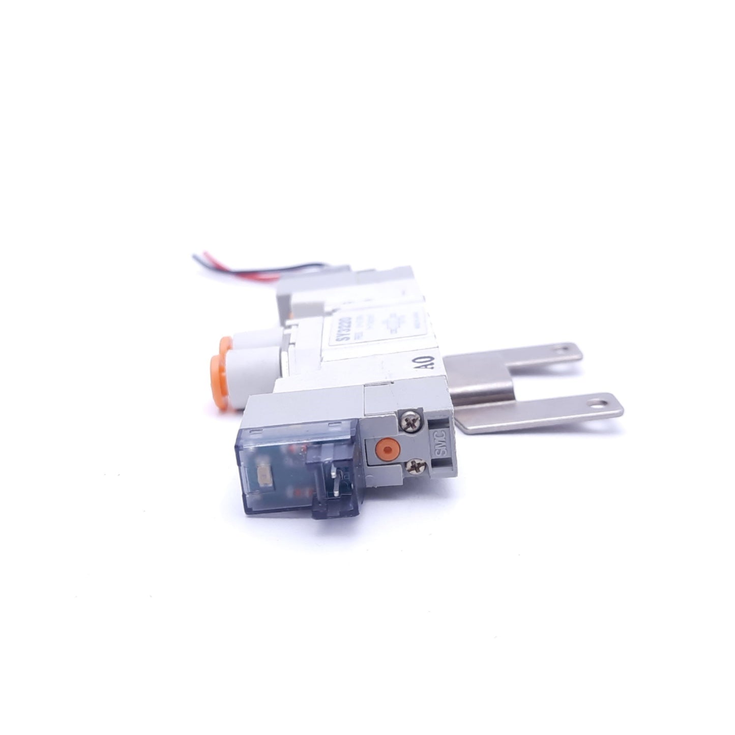 Used SMC SY3220 Two Signal/Two Way Double Solenoid Valve, 24 VDC, 0.1-0.7 MPa, 5 Port