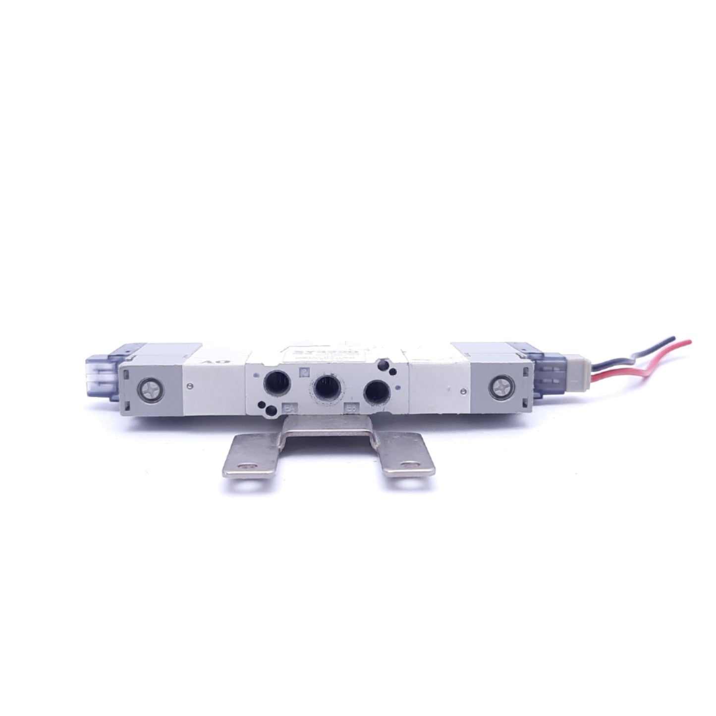 Used SMC SY3220 Two Signal/Two Way Double Solenoid Valve, 24 VDC, 0.1-0.7 MPa, 5 Port