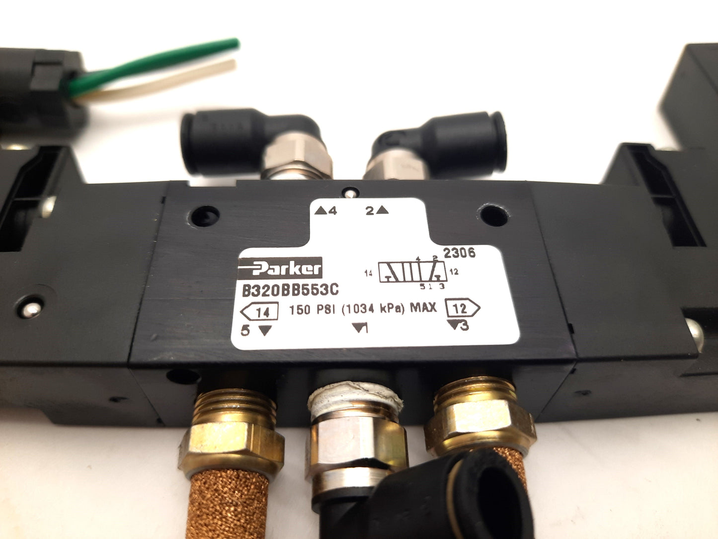Used Parker B320BB553C Pneumatic Solenoid Valve 2 Pos 5 Port 115/120VAC 150 PSI