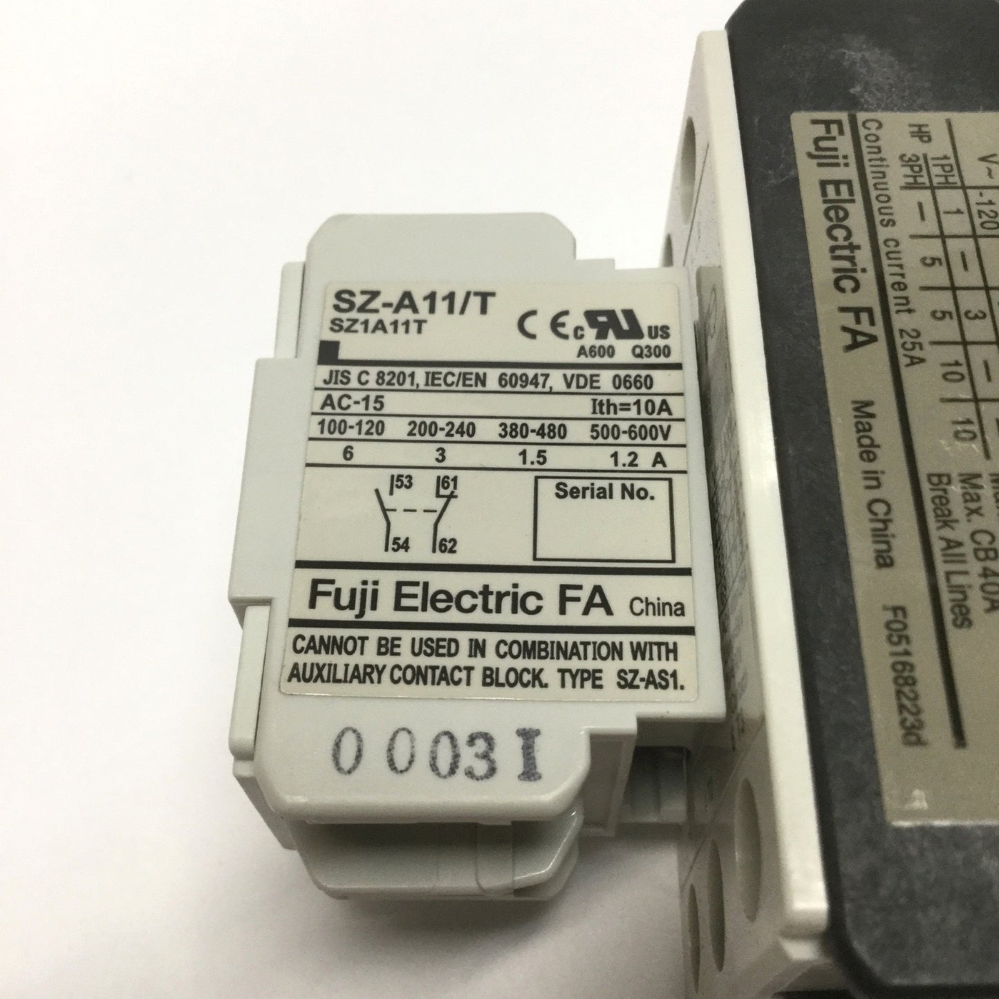 New – Open box Fuji Electric SC-E04/G IEC Contactor 600VAC 18A 3PH, 24VDC Coil w/Aux 1NO-1NC