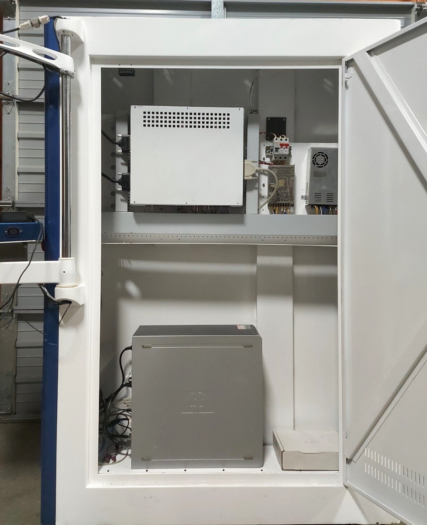 Used Scienscope X-SCOPE 2300 X-Ray Inspection System 130kV 4-Axis 1920x1080 110-230V