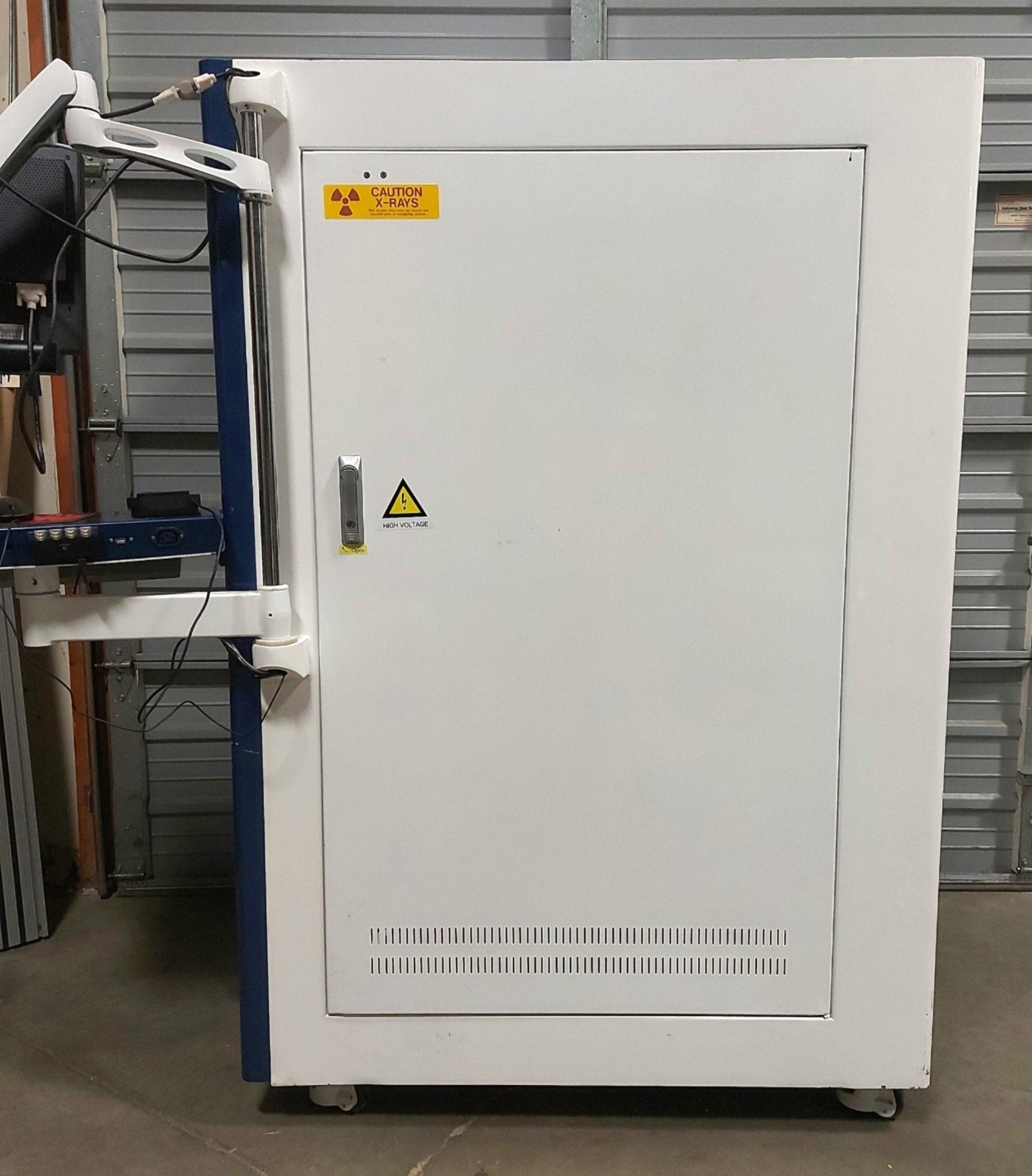 Used Scienscope X-SCOPE 2300 X-Ray Inspection System 130kV 4-Axis 1920x1080 110-230V