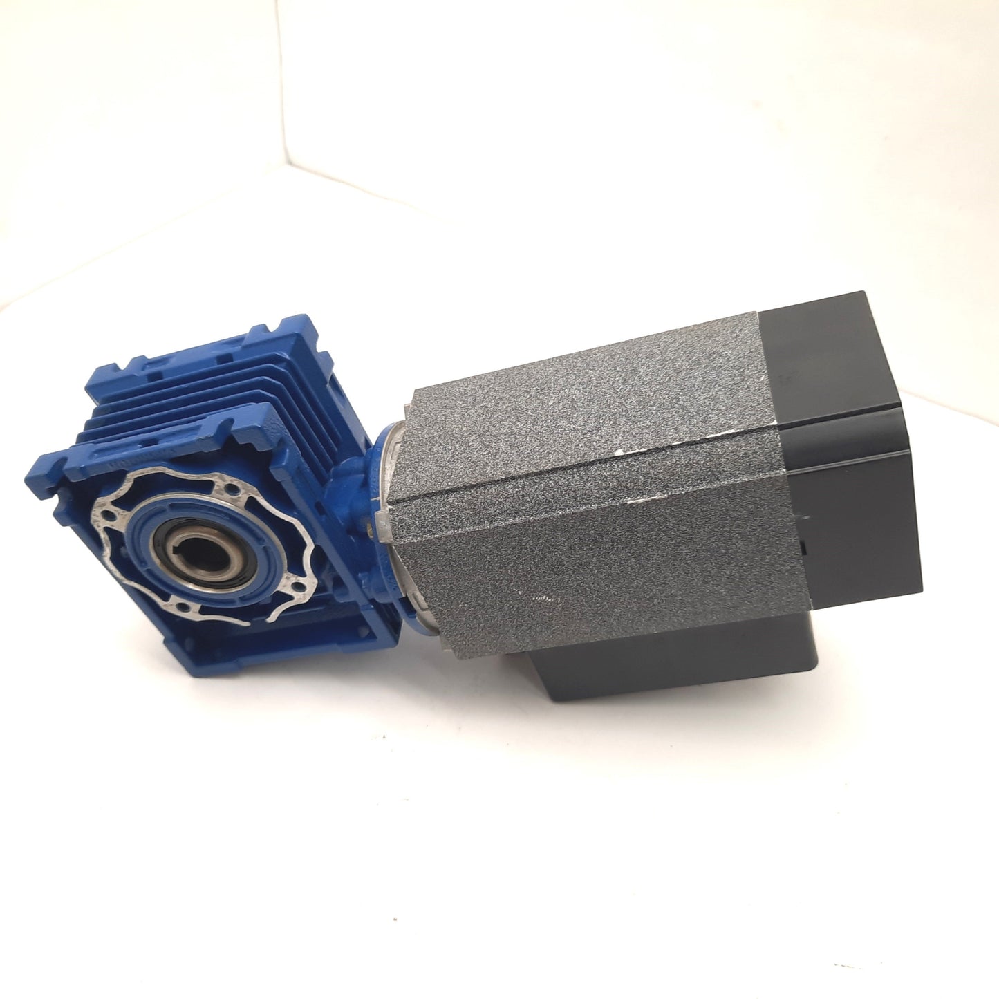 Used Groschopp AC8060FC-RA4030M Gearmotor 30:1 230VAC 3ph 175.7 in-lbs 50.5 RPM 3/4"