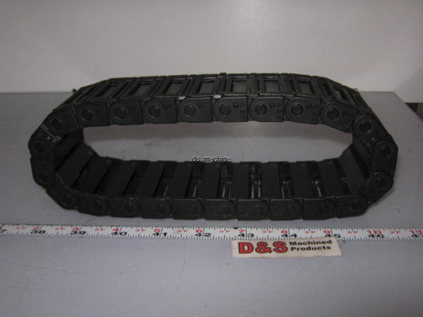 Used Igus 07 1.1 R38 Series 07 Energy Chain 18”