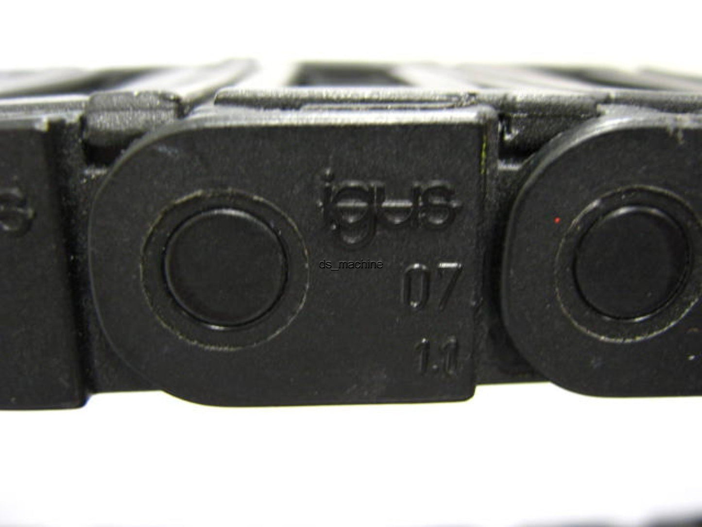 Used Igus 07 1.1 R38 Series 07 Energy Chain 18”