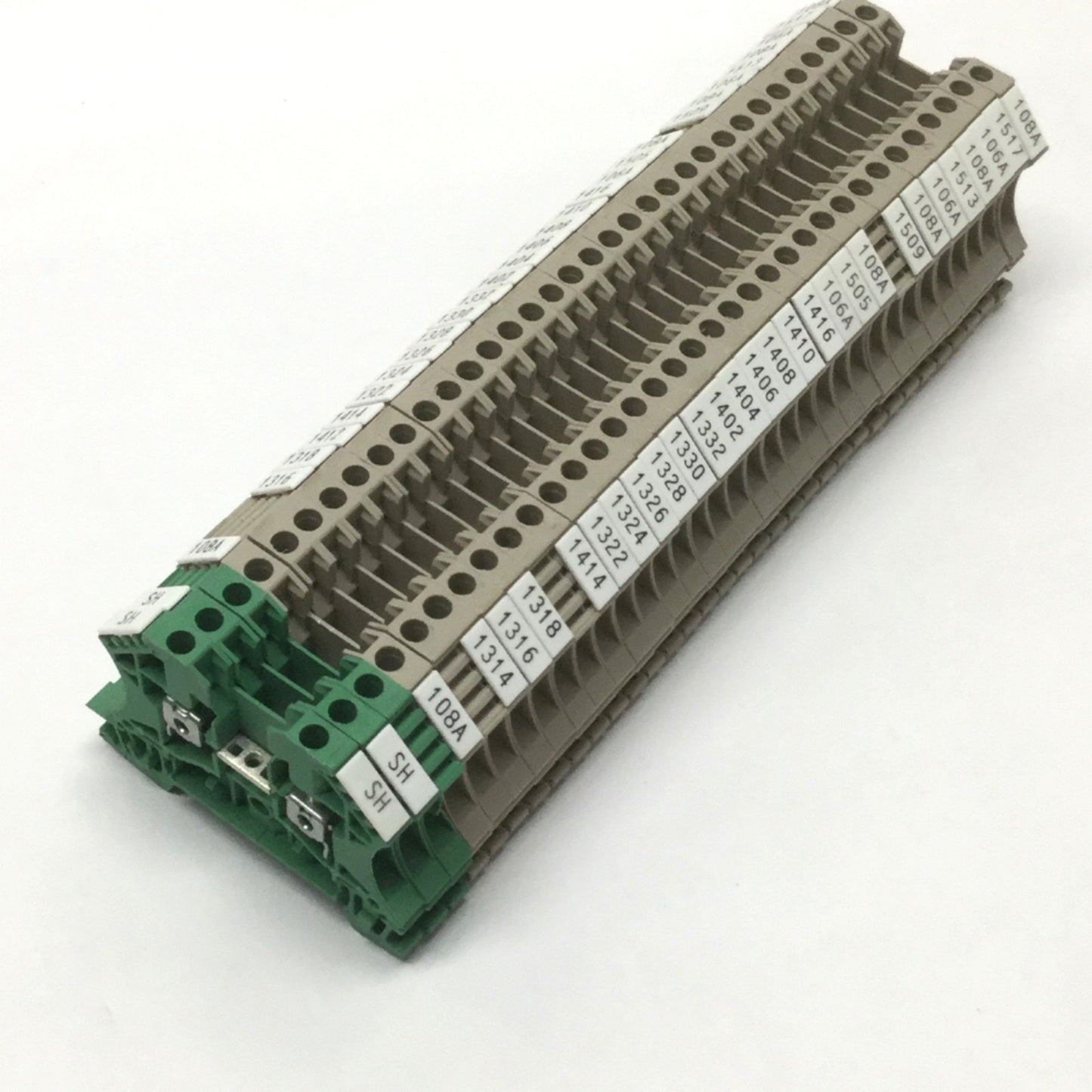 Used Lot of 34 Weidmuller WDU 2.5 W-Series Feed-Thru Screw Terminal Blocks, 800V 24A
