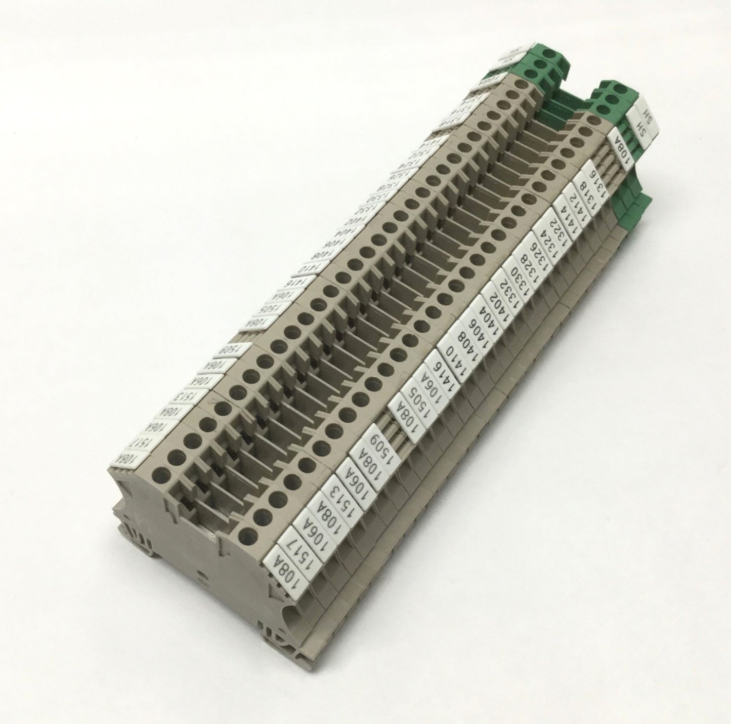 Used Lot of 34 Weidmuller WDU 2.5 W-Series Feed-Thru Screw Terminal Blocks, 800V 24A