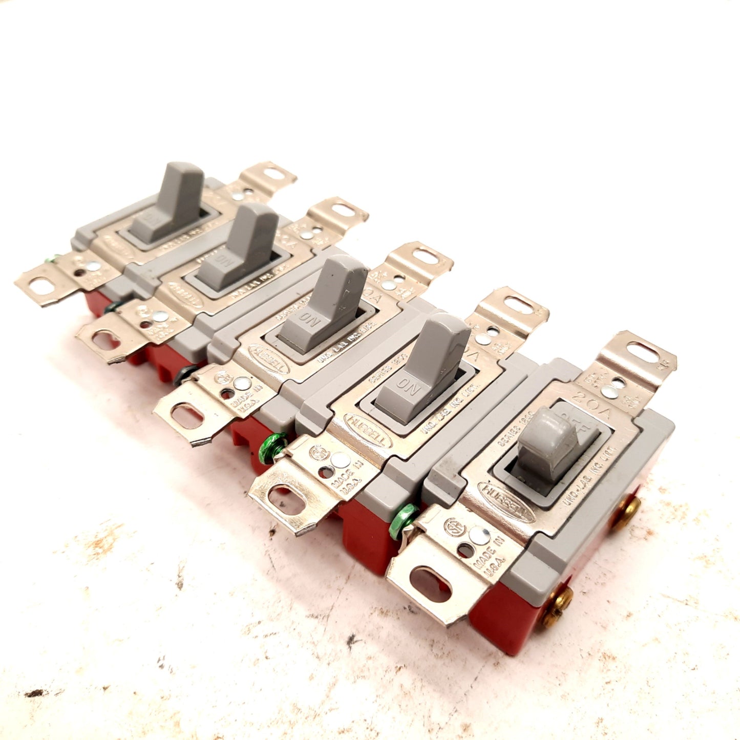 Used Lot of 5 Hubbell HBL1221GY Single Pole Toggle Switches 20A 120-277VAC
