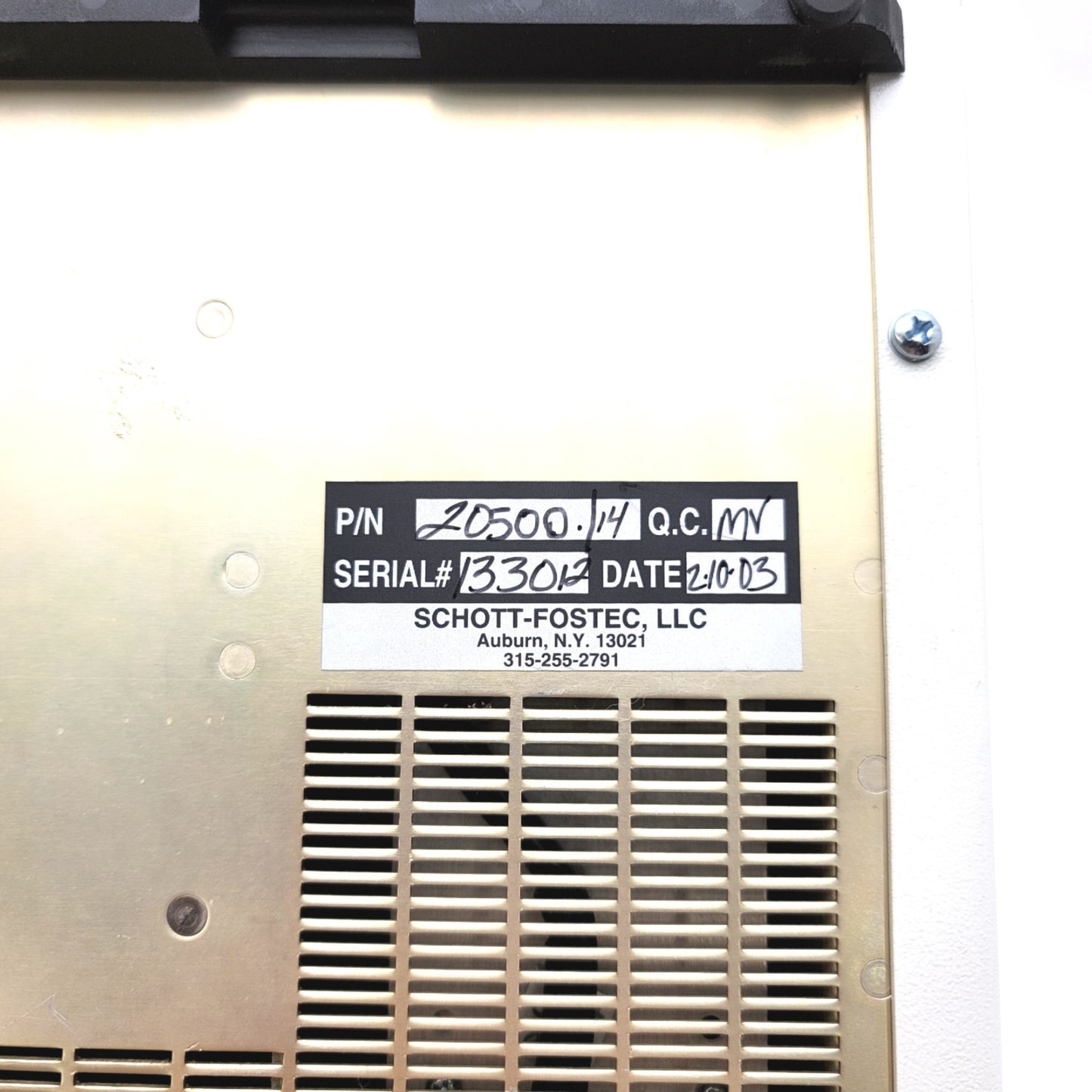 Used LEEDS SCHOTT FOSTEC EKE 20500./14 Fiber Optic Light Source 150W 120VAC 60Hz 3A