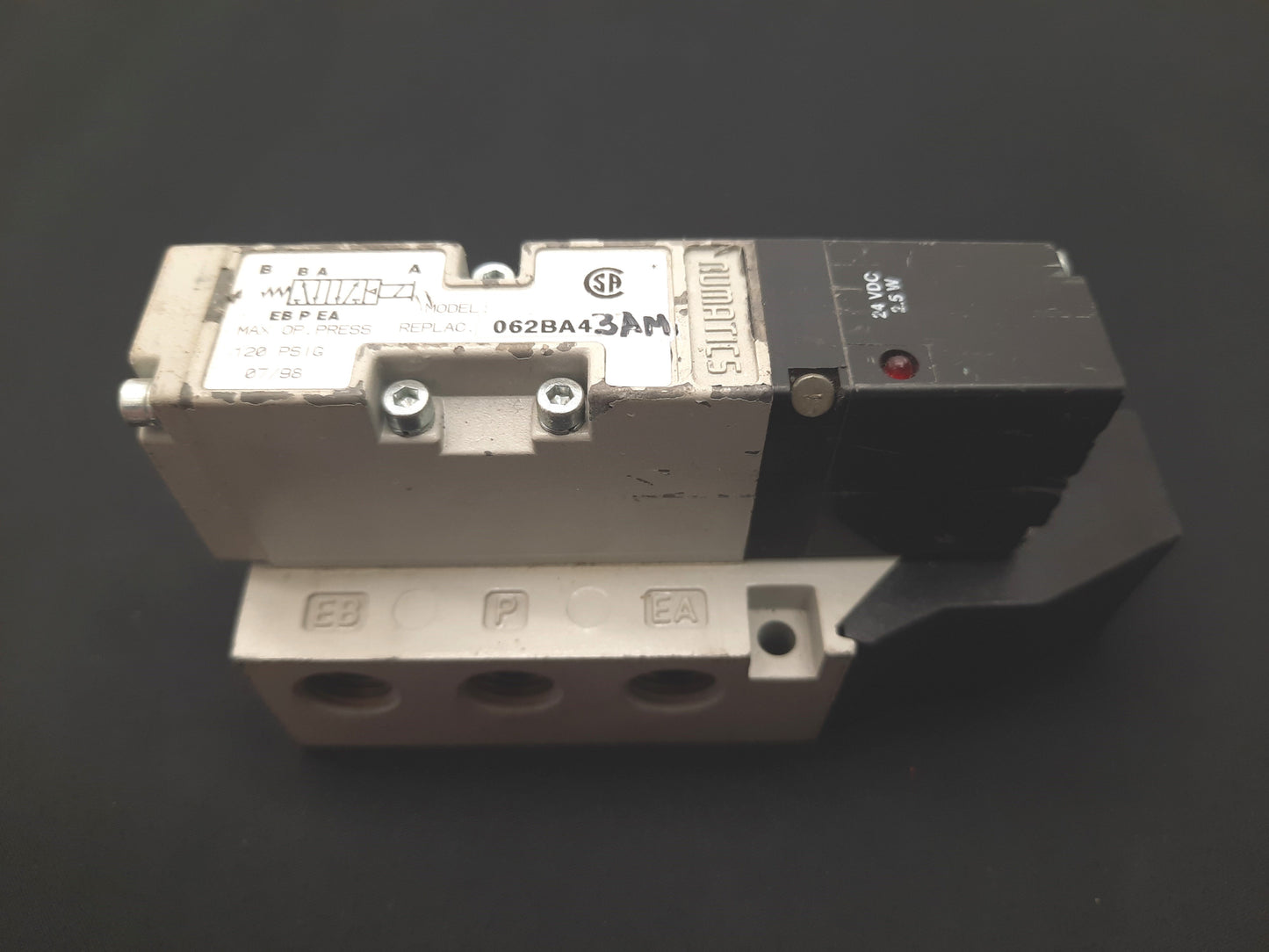 Used Numatics 062BA43AM Pneumatic Valve 2 Position 5 Port 1/4" NPT 24VDC