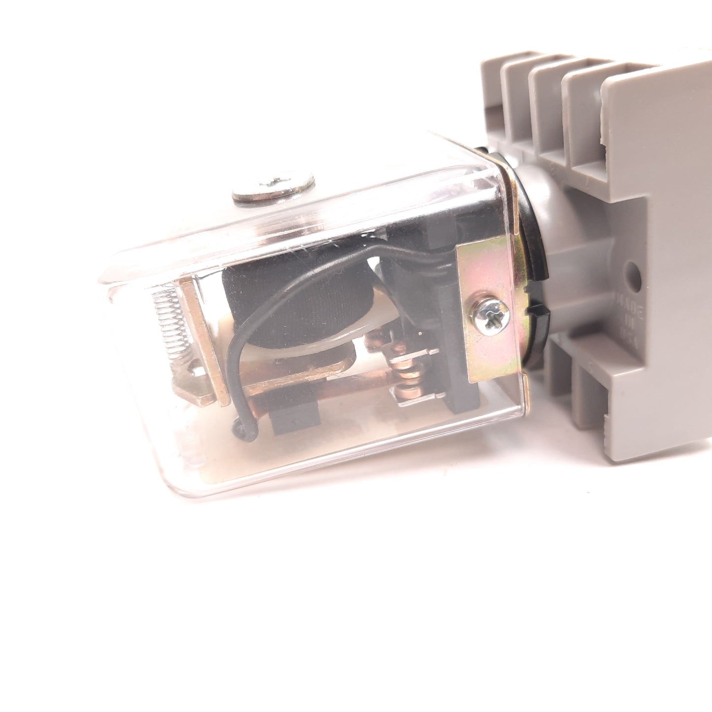 Used Eagle Signal Controls 22Q2CA120 Relay, DPDT, Coil: 120VAC, 10A 28VDC 250VAC
