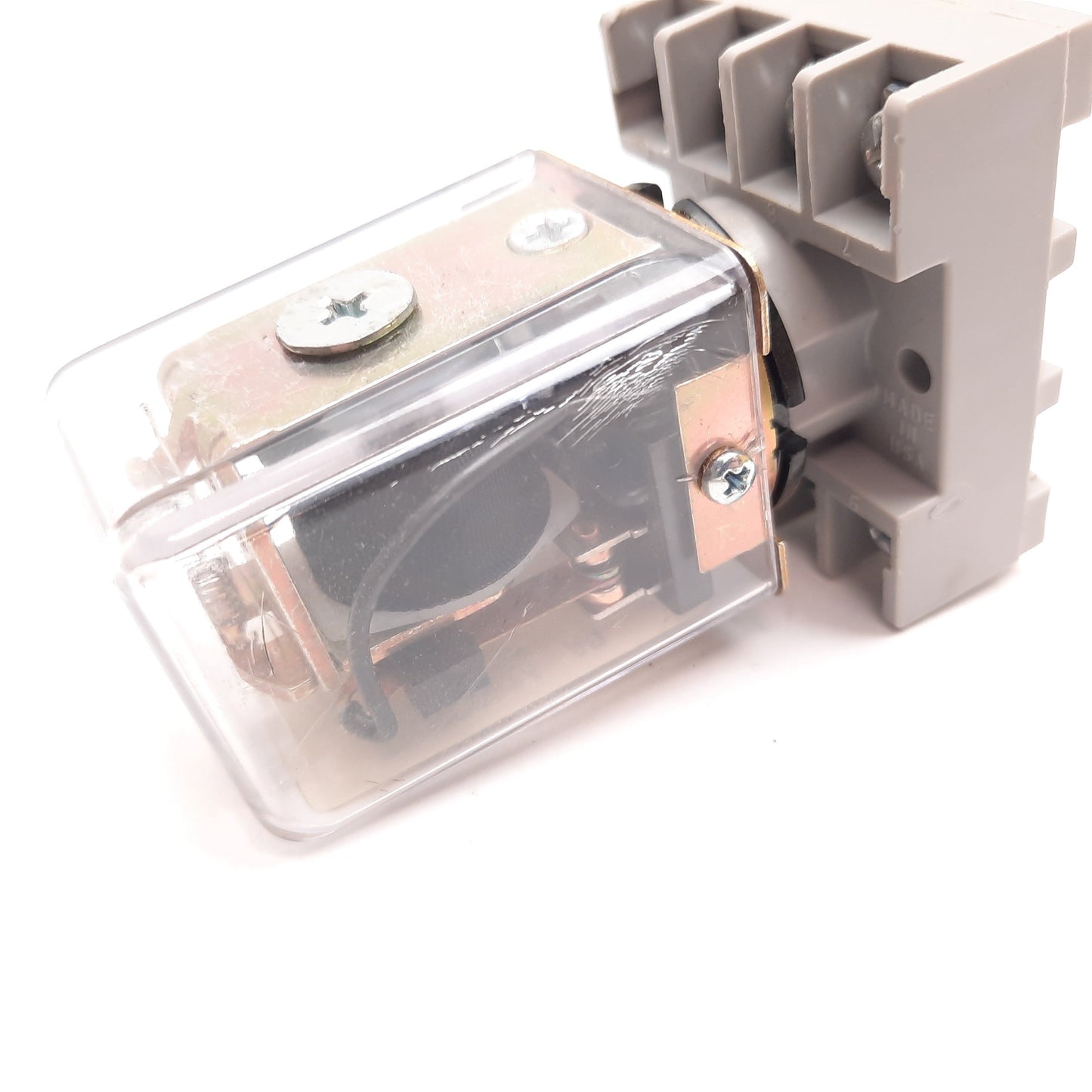 Used Eagle Signal Controls 22Q2CD024 Relay, DPDT, Coil: 24VDC, 10A 28VDC 250VAC