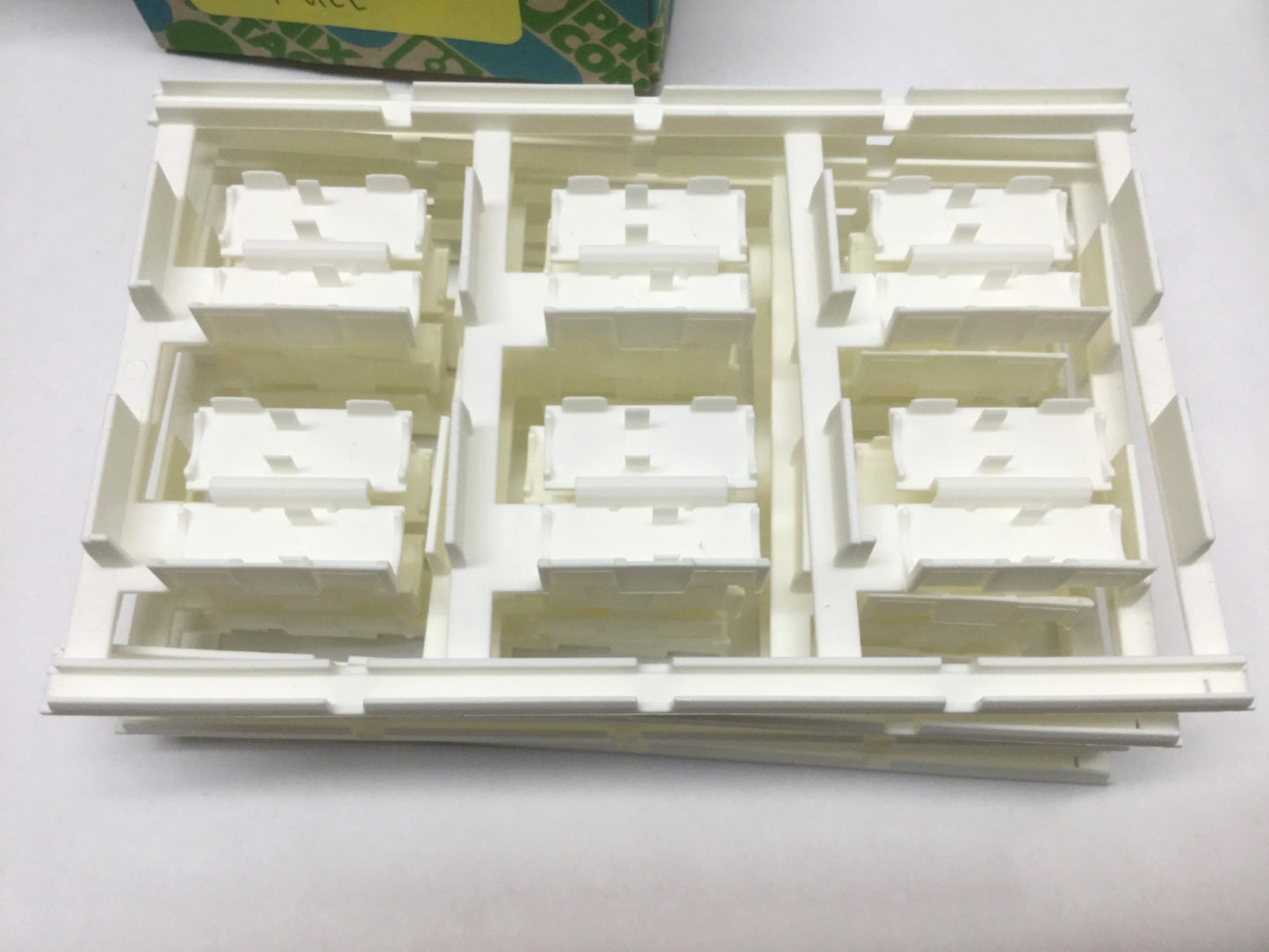 New Lot of 10 Phoenix Contact UC-WMC 7,5 (23X8) UniCard Cable Conductor Markers