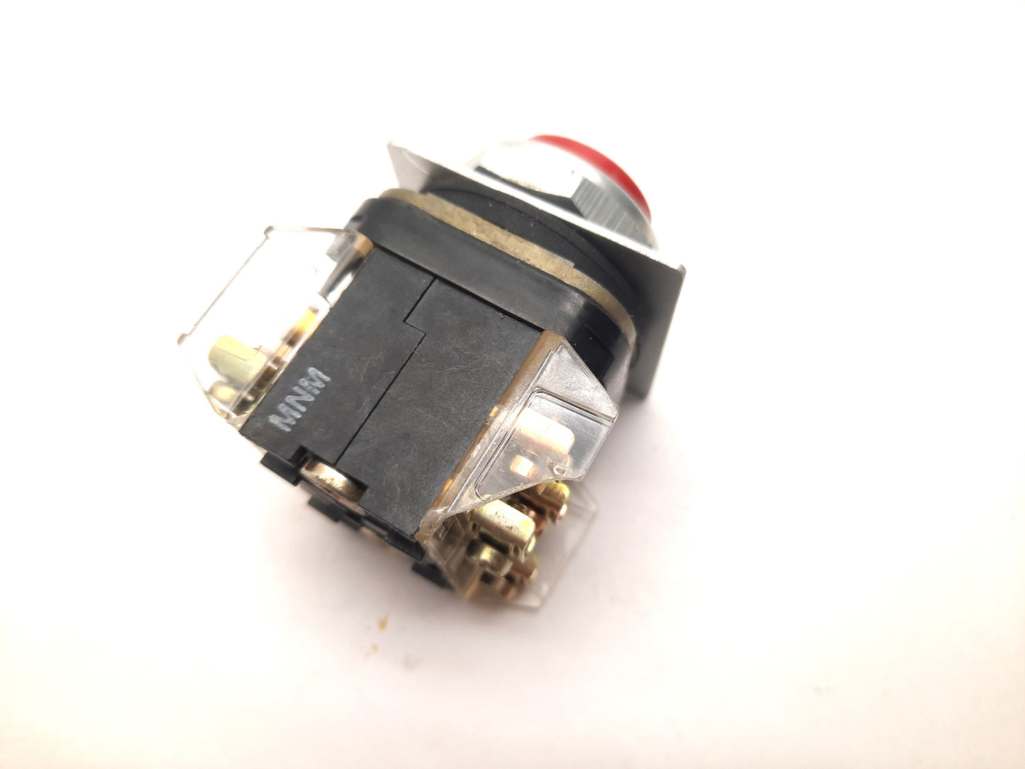 Used Allen Bradley 800T-B6B Push Button Red Contacts 2x N.C. - 2x N.O.