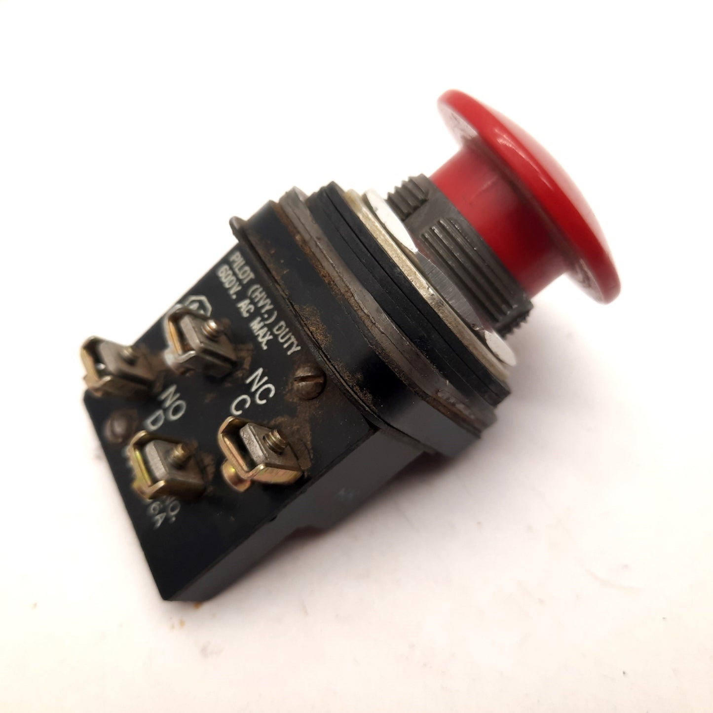 Used Allen Bradley 800T-D6A Mushroom Push Button Red Contact N.C. & N.O.