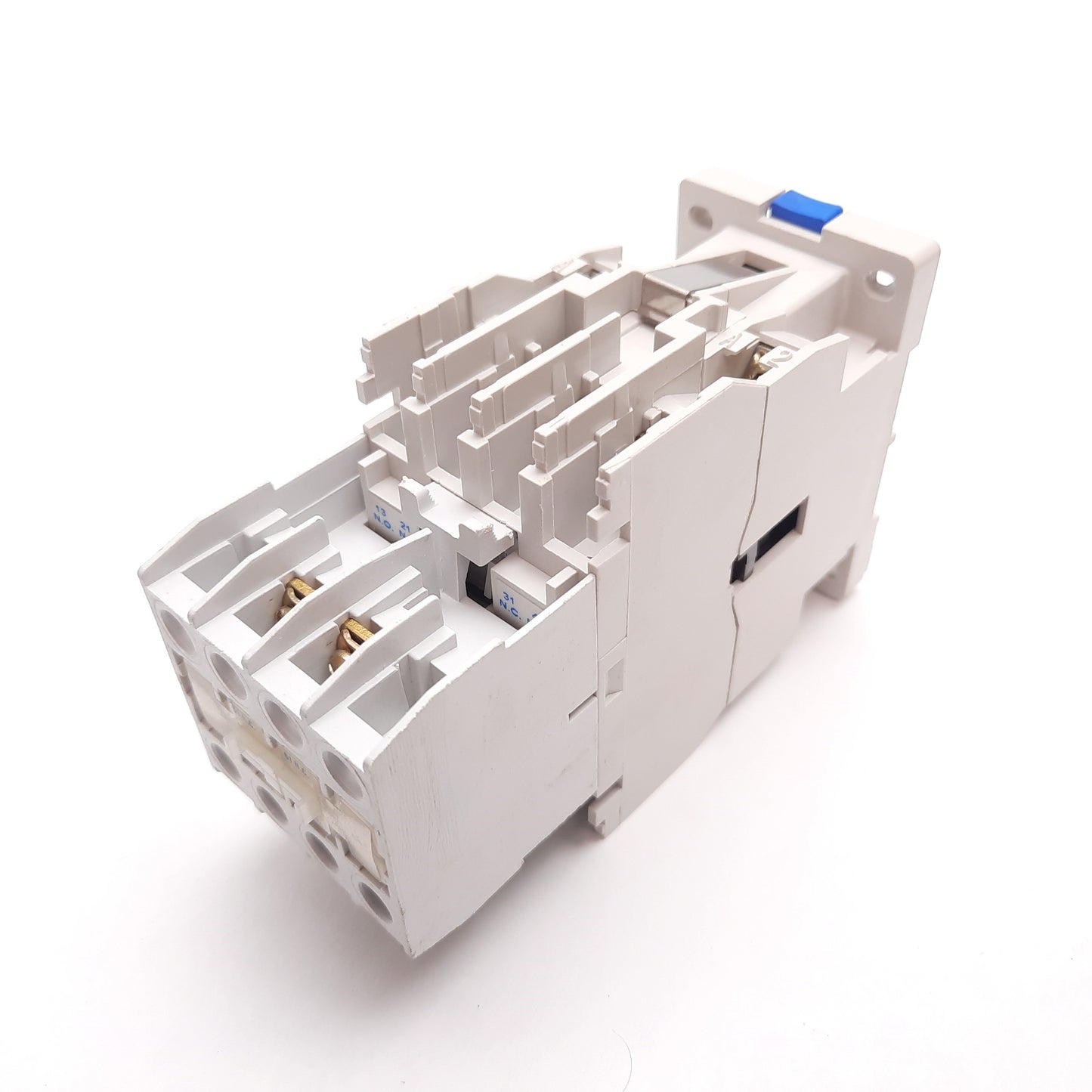 New – Open box Cutler Hammer D15CR24AB Relay Contactor, 4-Pole W/ 2x Aux 2x N/O 4x N/C 110/120V