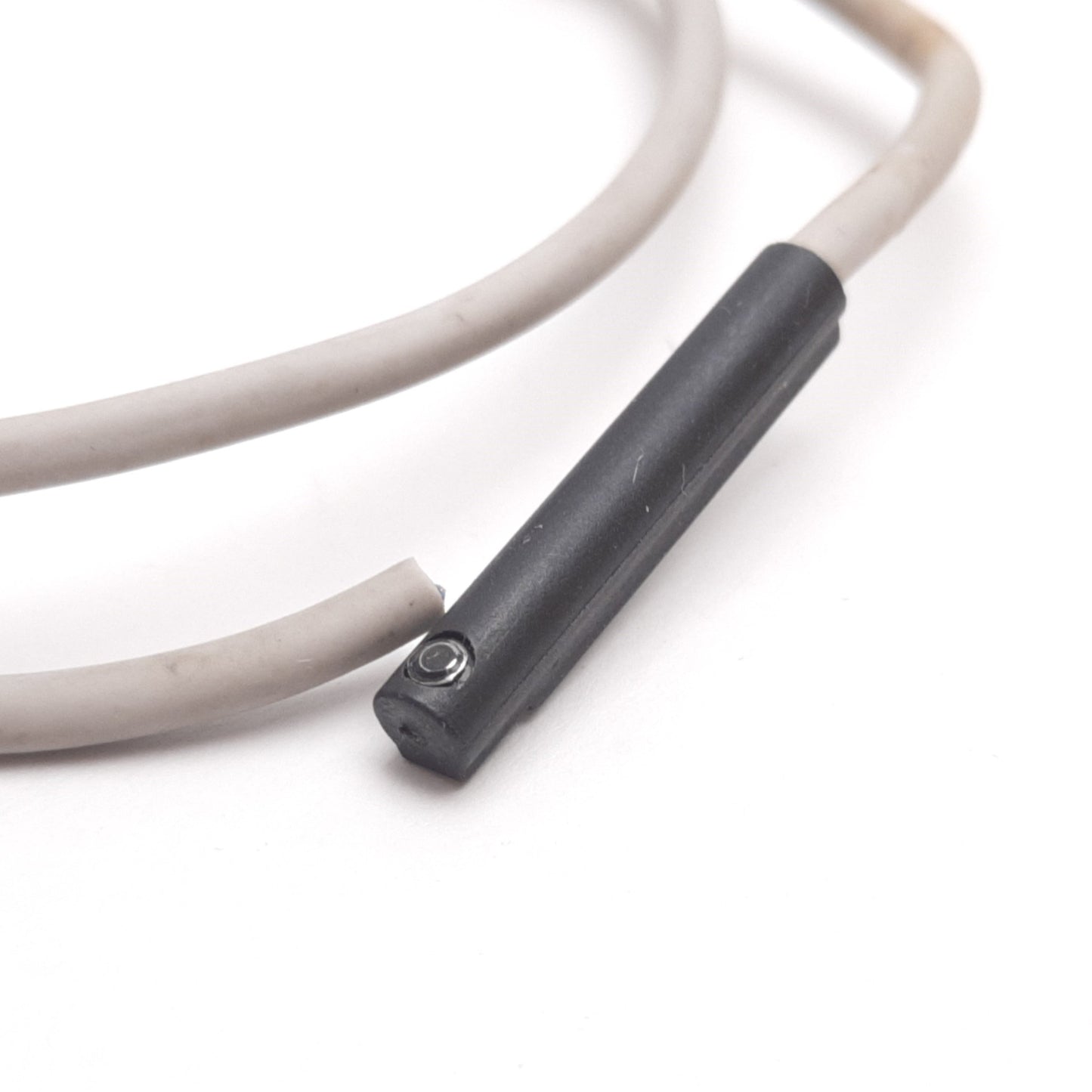 Used Lot of 2 SMC D-A93 Cylinder Position Reed Auto Switch Sensor, 24VDC, 2-Wire, 15"