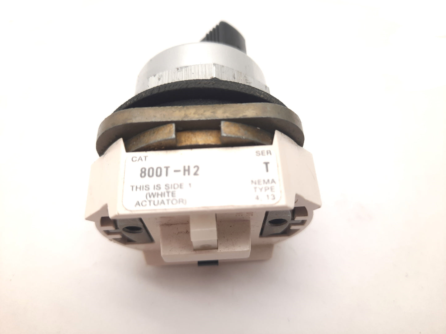 Used Allen Bradley 800T-H2 Selector Switch 2-Position Rotary Knob Maintained 30mm