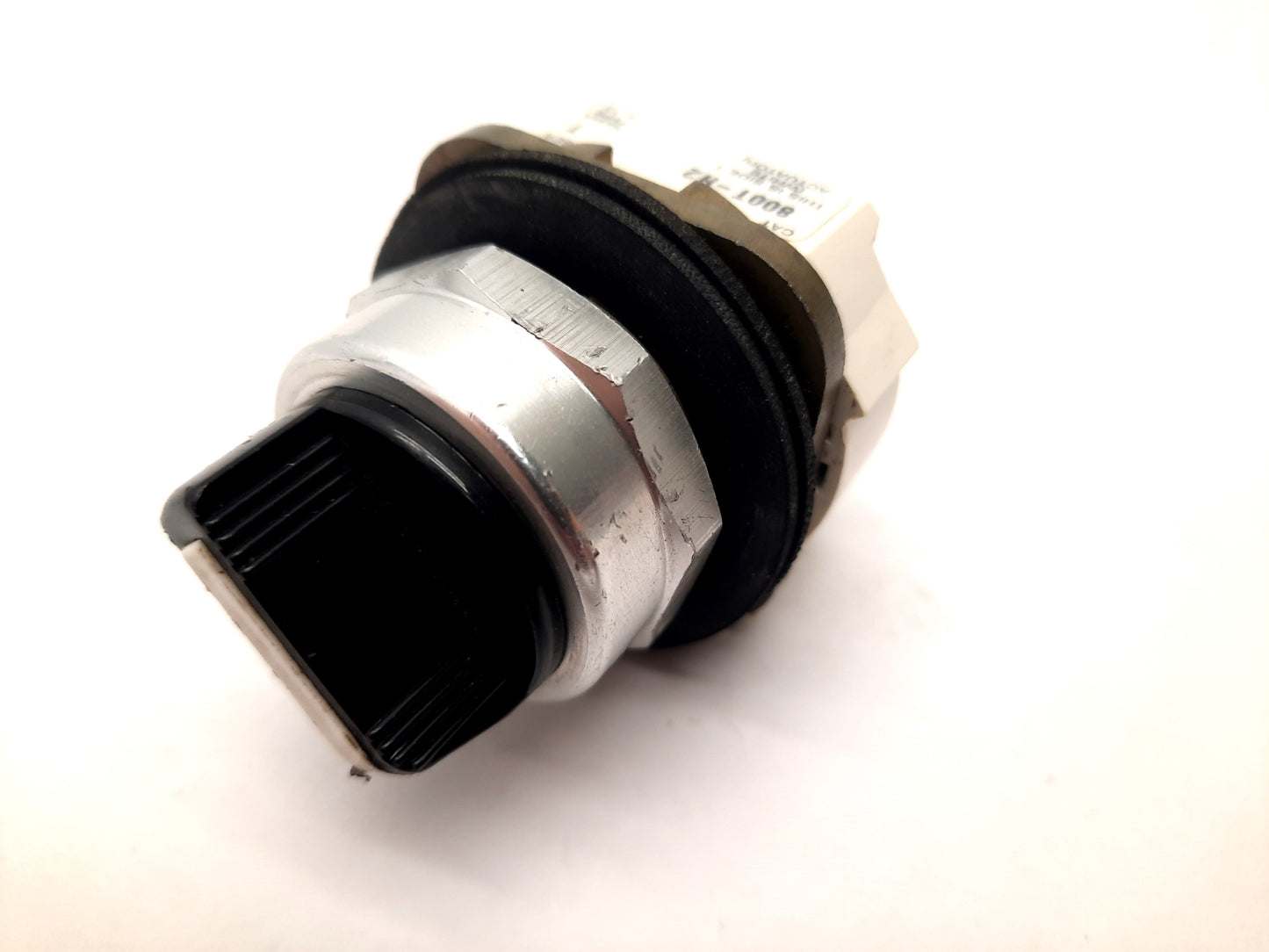 Used Allen Bradley 800T-H2 Selector Switch 2-Position Rotary Knob Maintained 30mm