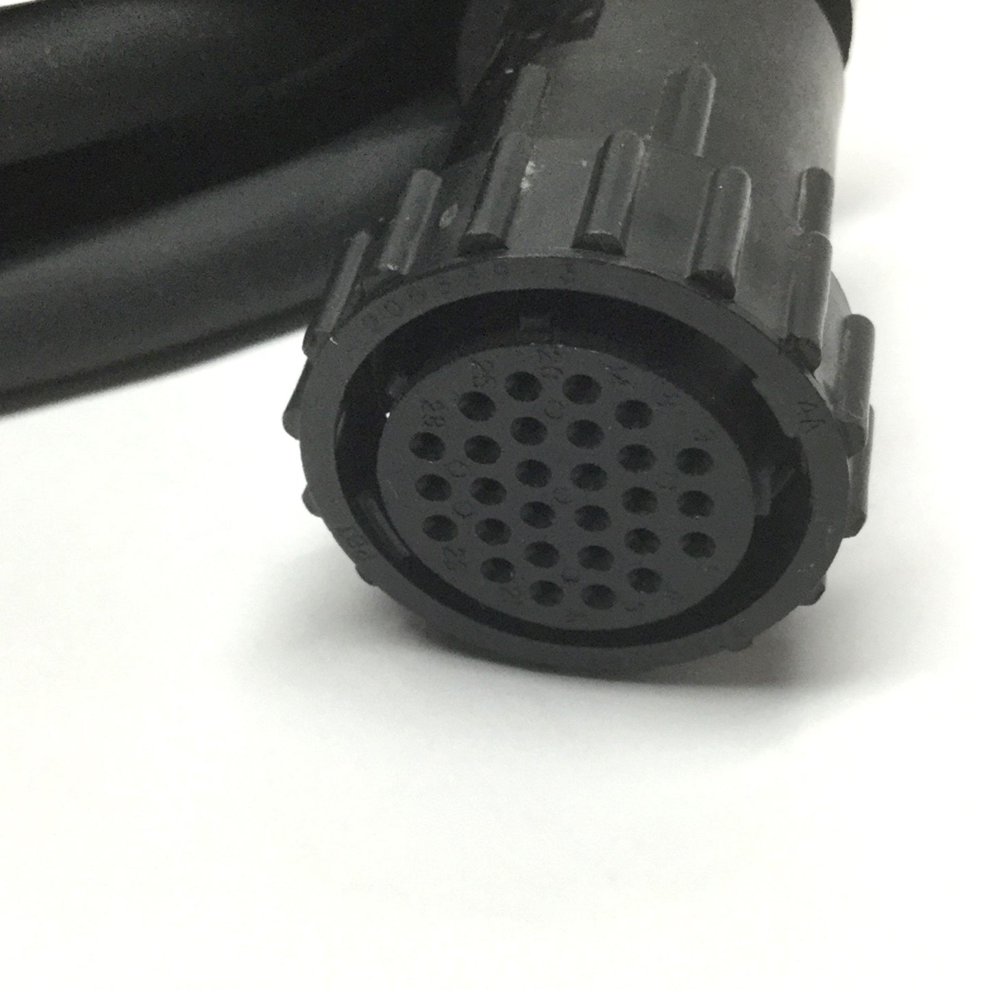 Used Allen Bradley 2090-CFBM6DF-CBAA05 Kinetix Motor Encoder Feedback Cable, 5m