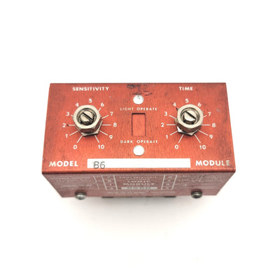 Used Banner Engineering Model B6 Photoelectric Amplifier Logic Module 12V AC/DC 8-Pin