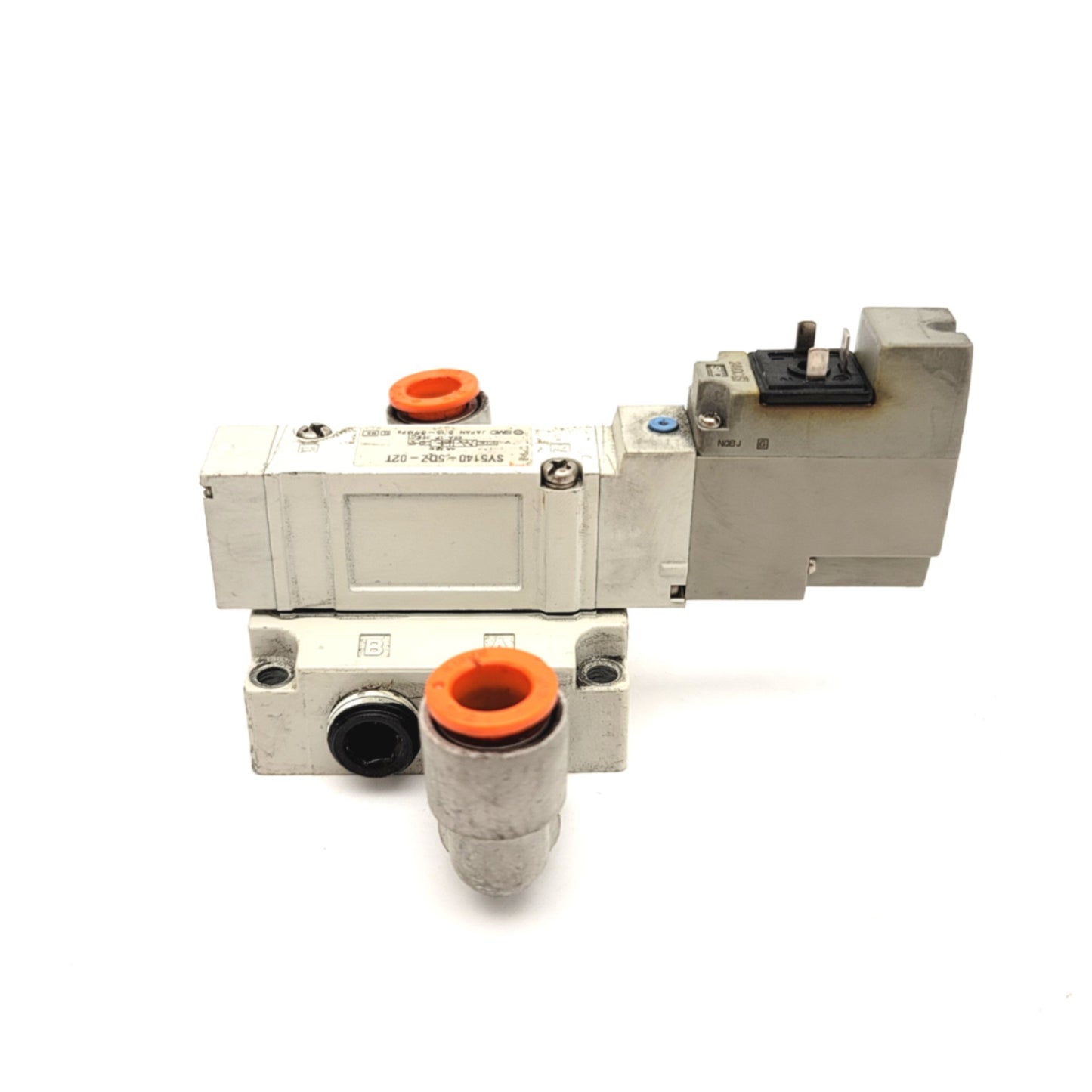 Used SMC SY5140-5DZ-02T Solenoid Valve With Base 24VDC 1/4" 2-Pos 5-Port, 0.15-0.7MPa