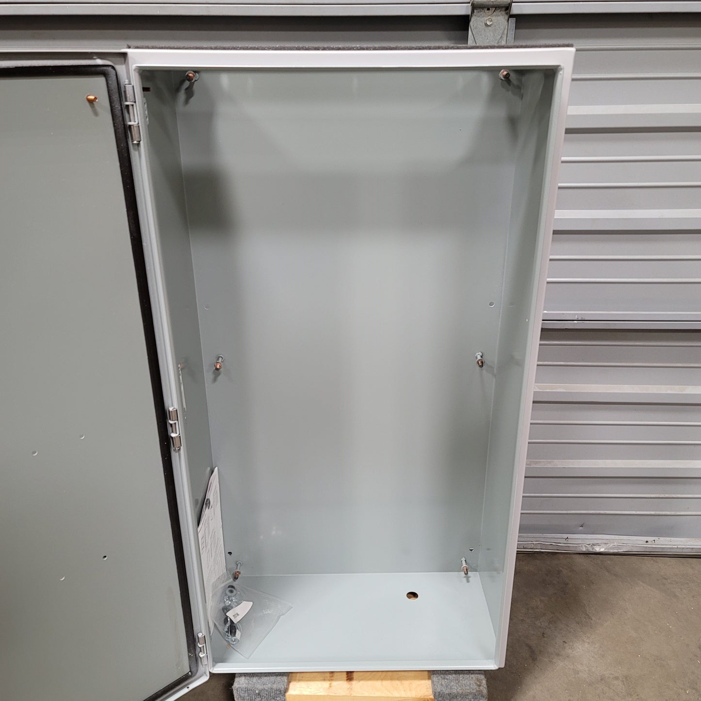 Used Eaton 412210-SD M2-00 B-Line Industrial Control Panel Enclosure 41" x 22" x 10"